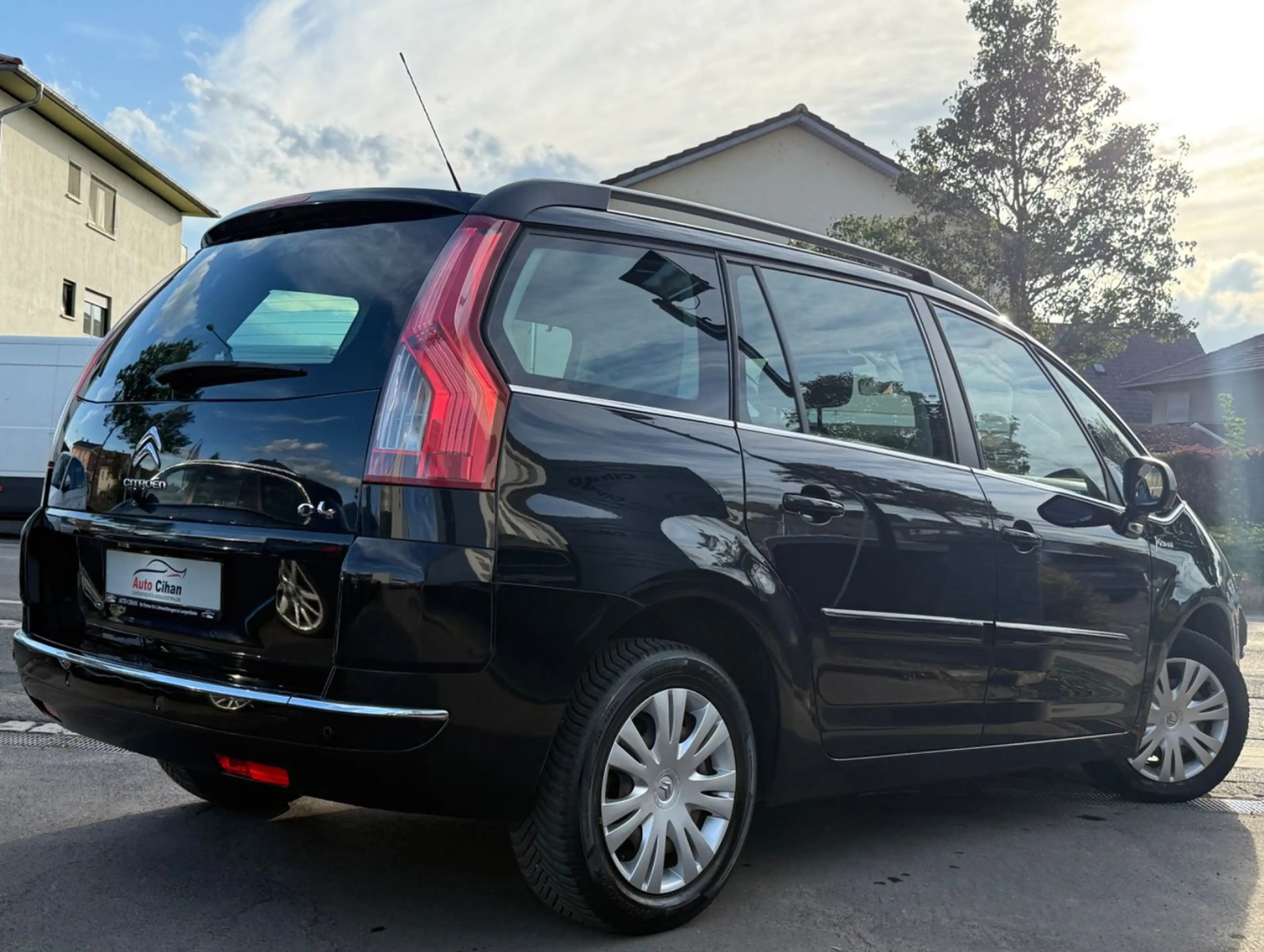Citroen Grand C4 Picasso Tendance 7-SITZE! TÜVNEU! TOP! — photo 8