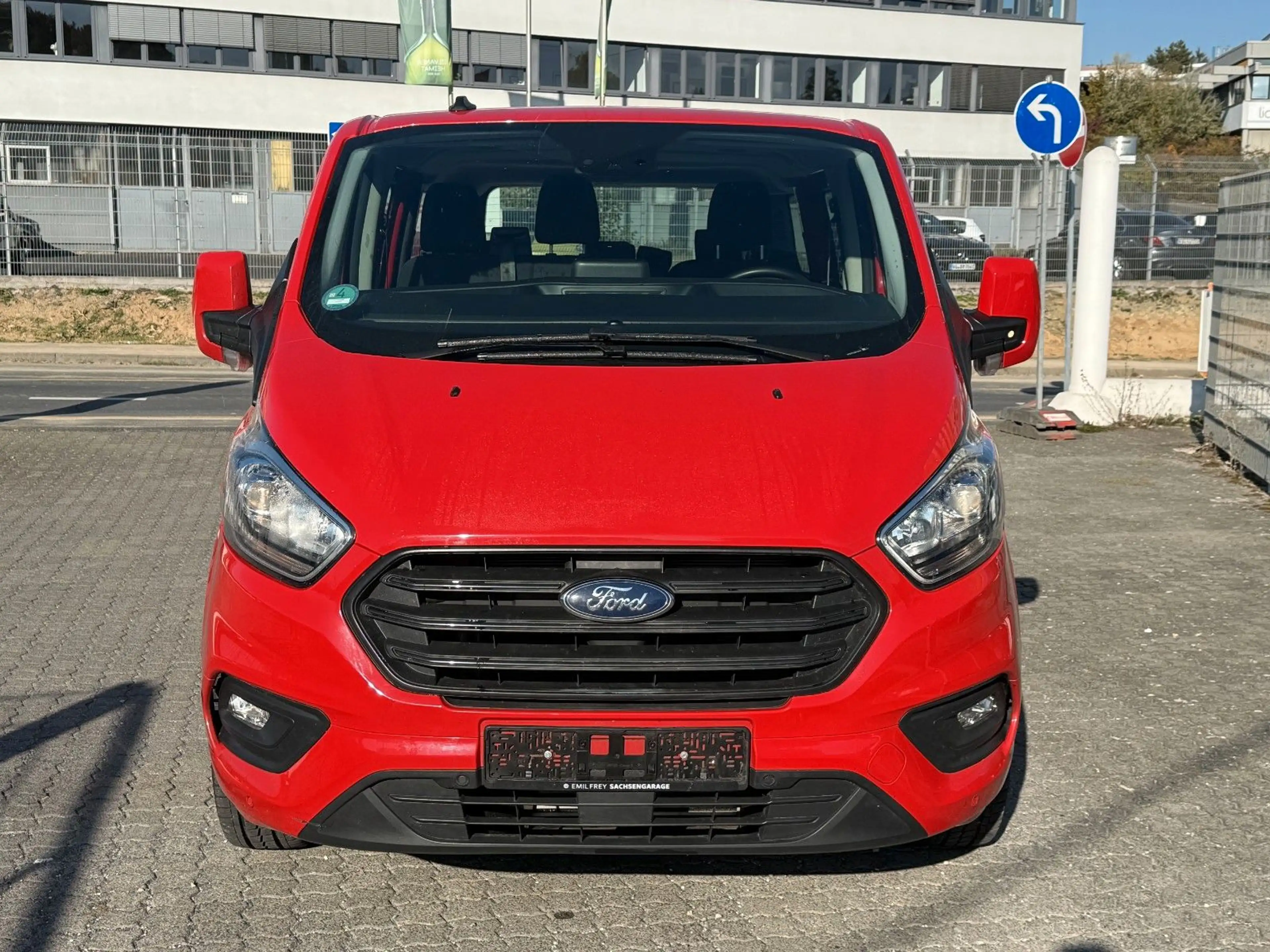 Ford Transit Custom 9-Sitze Klima CarPlay Navi Assist — photo 2