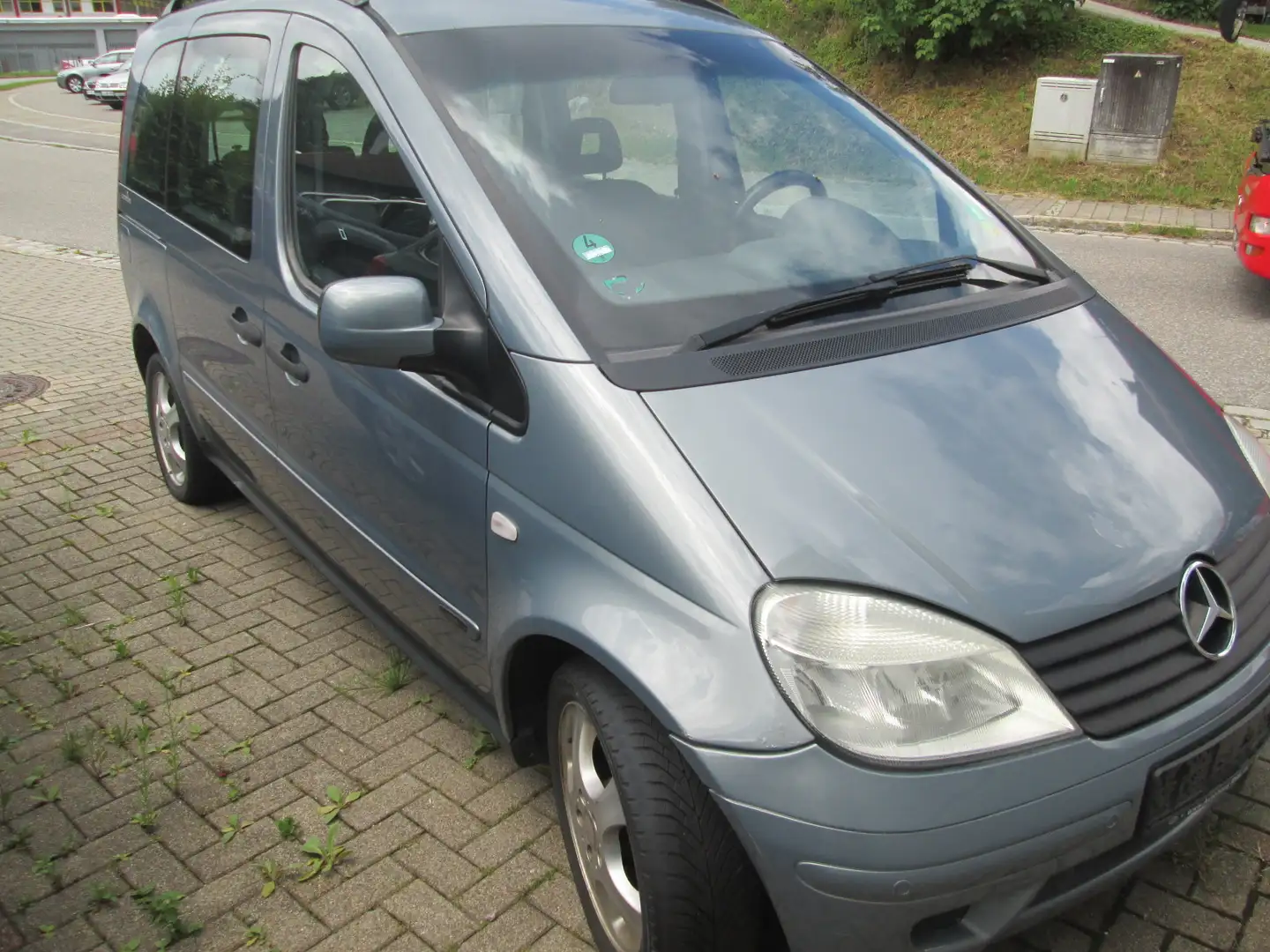 Mercedes-Benz Vaneo 1.9i Albastru - 2