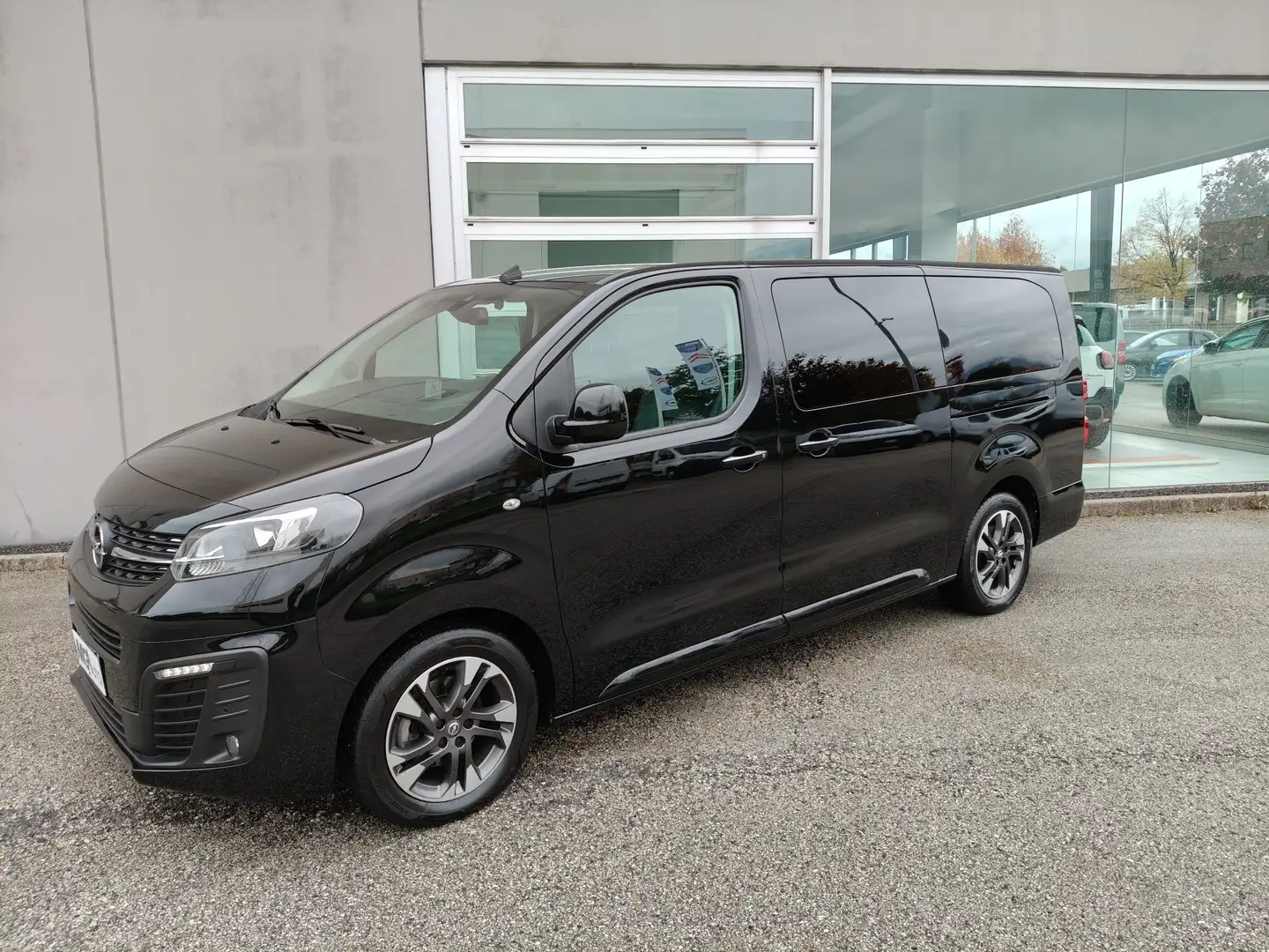 Opel Zafira Life 2.0 Diesel 180CV aut. S&S Elegance L 8 POSTI Zwart - 2
