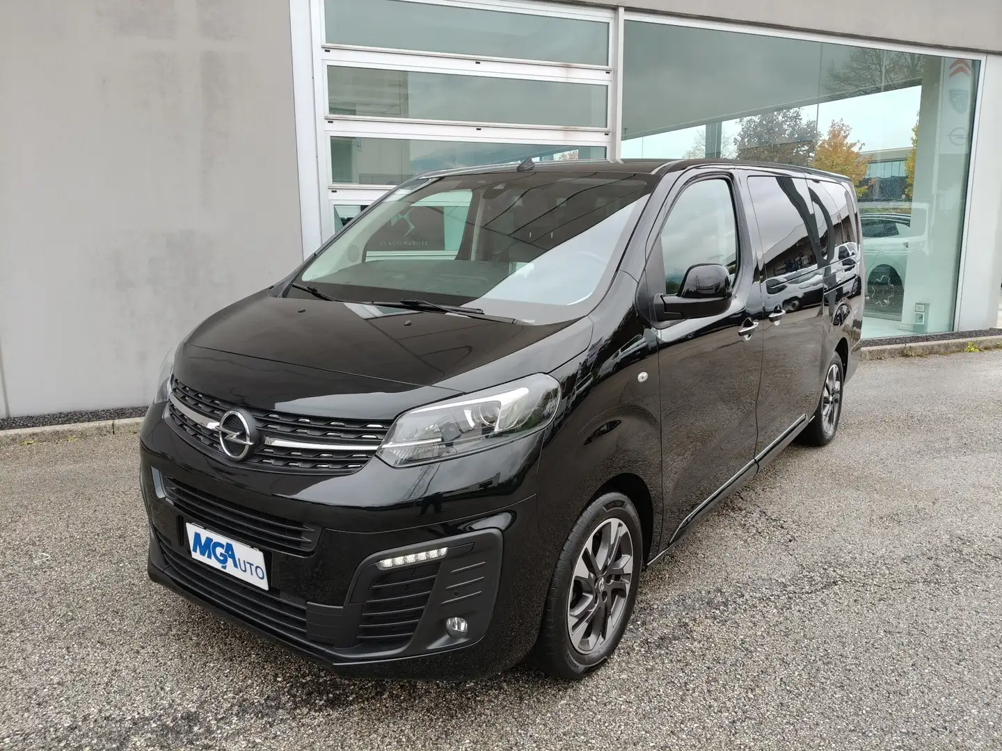 Opel Zafira Life 2.0 Diesel 180CV aut. S&S Elegance L 8 POSTI Zwart - 1
