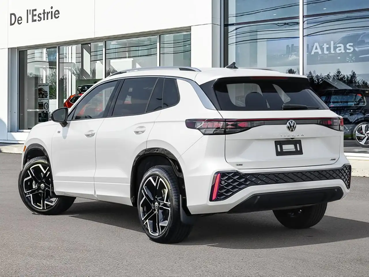 Volkswagen Tiguan снимка Volkswagen Tiguan