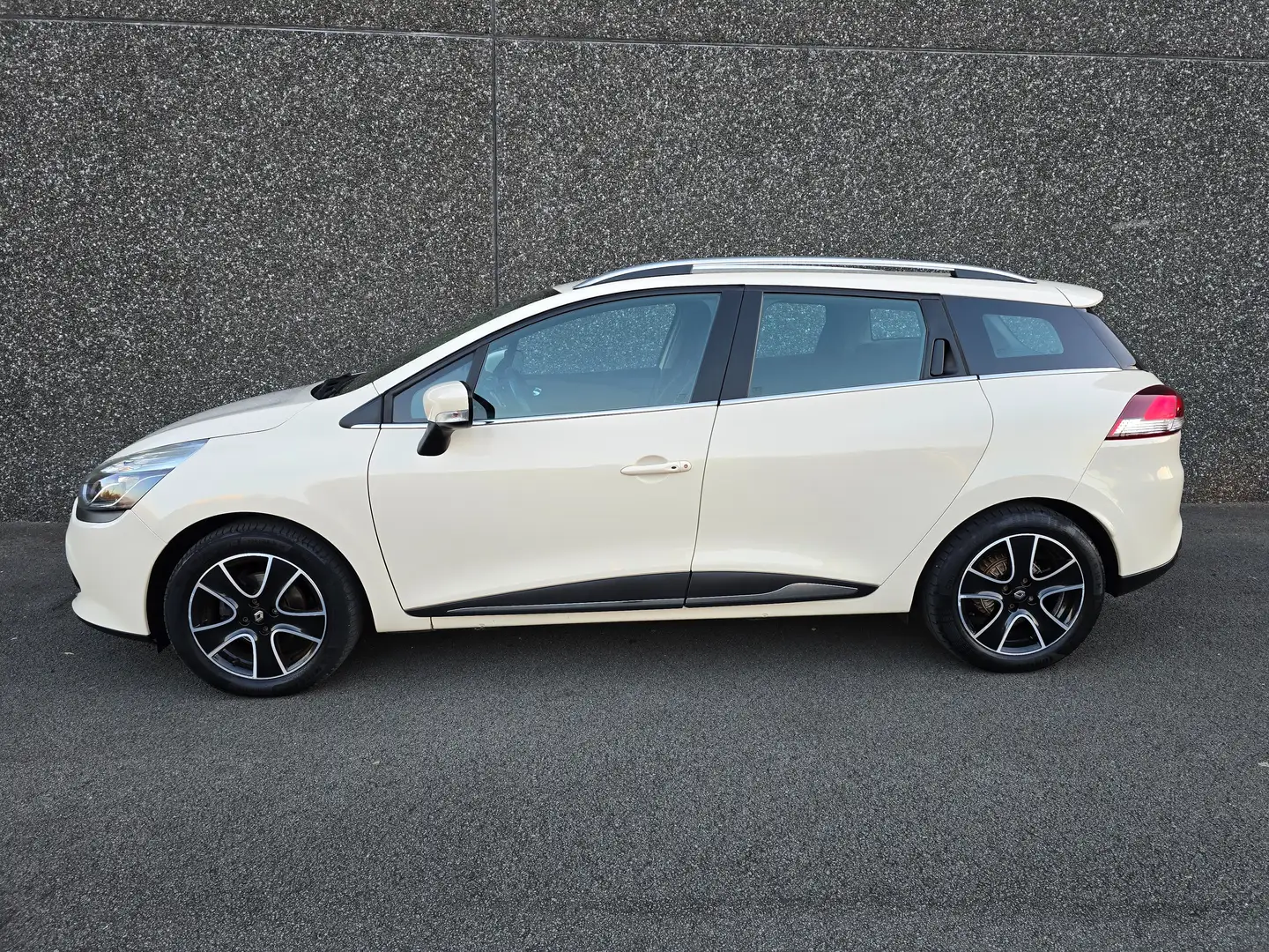 Renault Clio 0.9 TCe Energy Dynamique  AIRCO/GPS/PDC/TREKHAAK.. Beige - 2