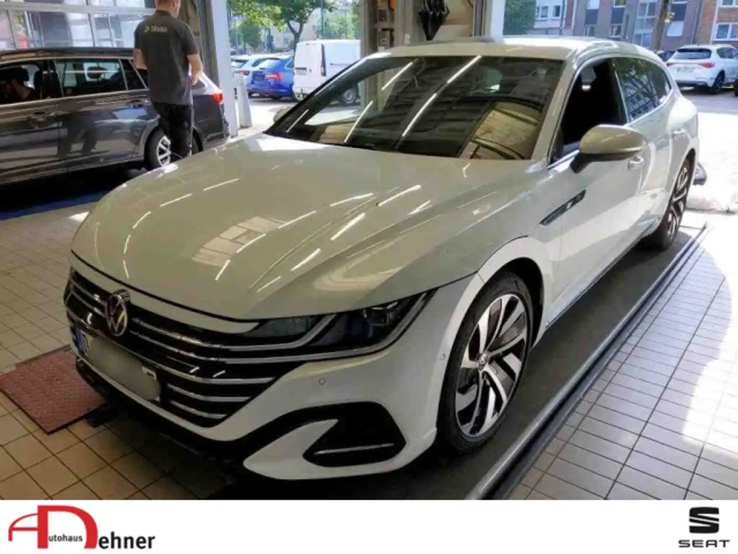 Volkswagen Arteon Shooting Brake R-Line eHybrid AHK+STDHZ+LEDER Blanc - 1