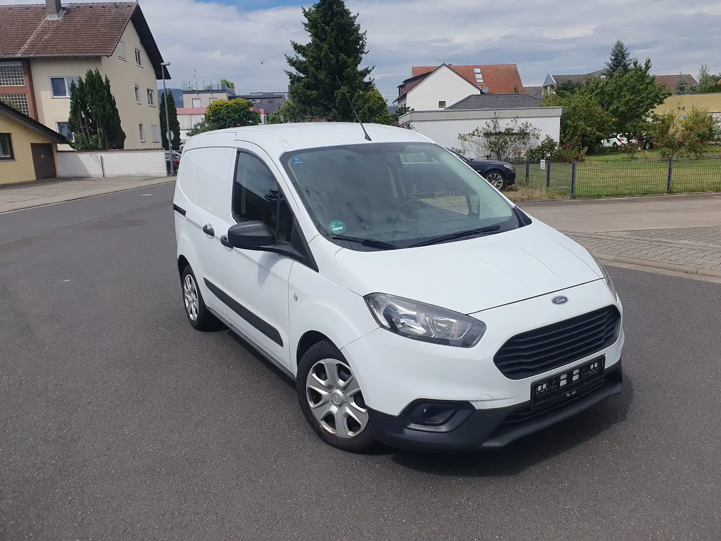 Ford Transit Courier Trend Weiß - 1