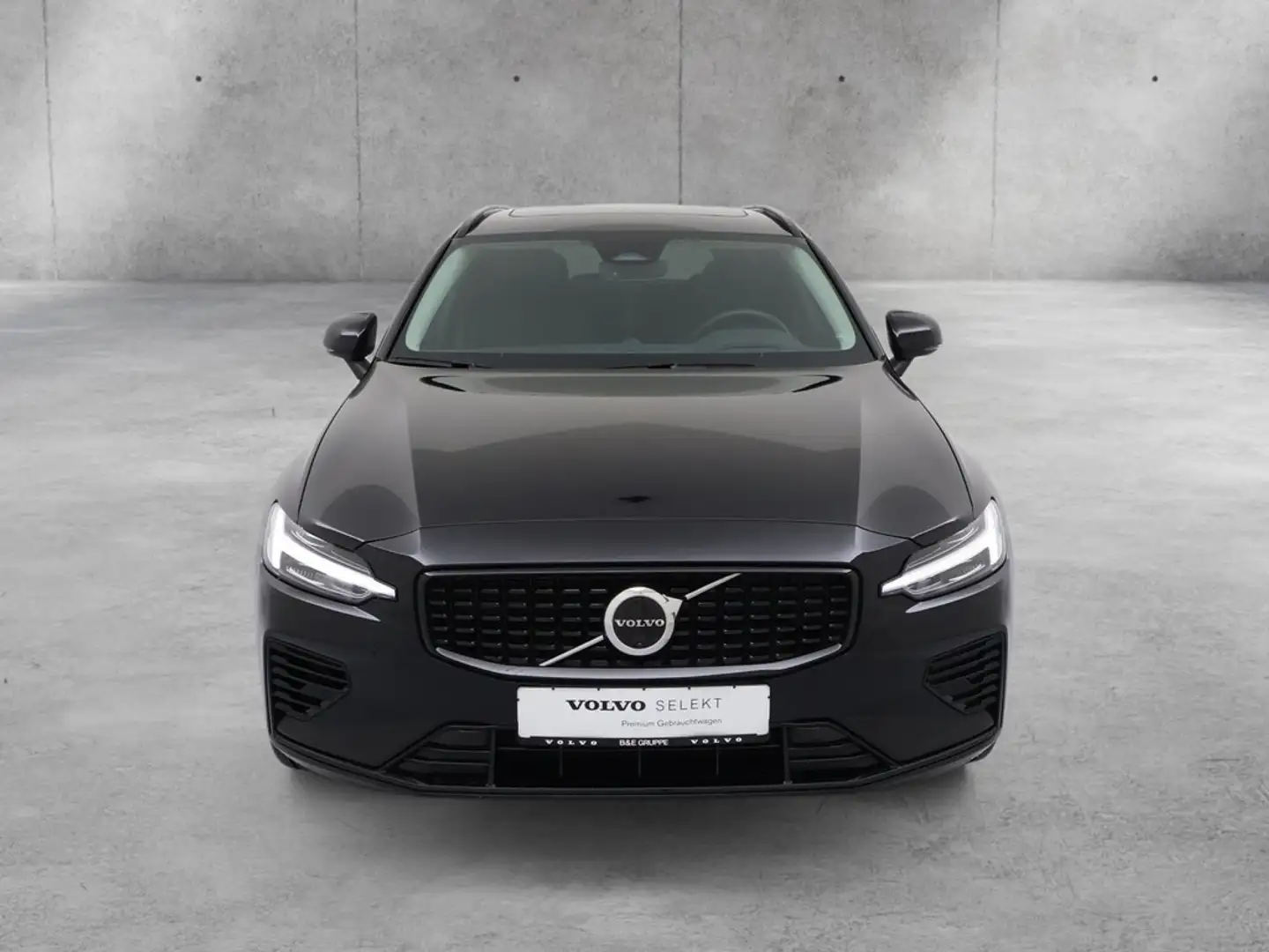 Volvo V60 T6 Ultra Dark Recharge Plug-In Hybrid AWD Schwarz - 2
