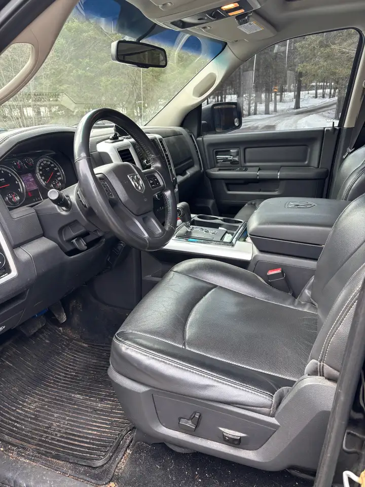 RAM 1500 снимка RAM 1500