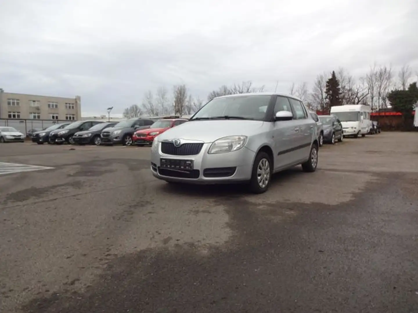Skoda Fabia Ambiente Grau - 1