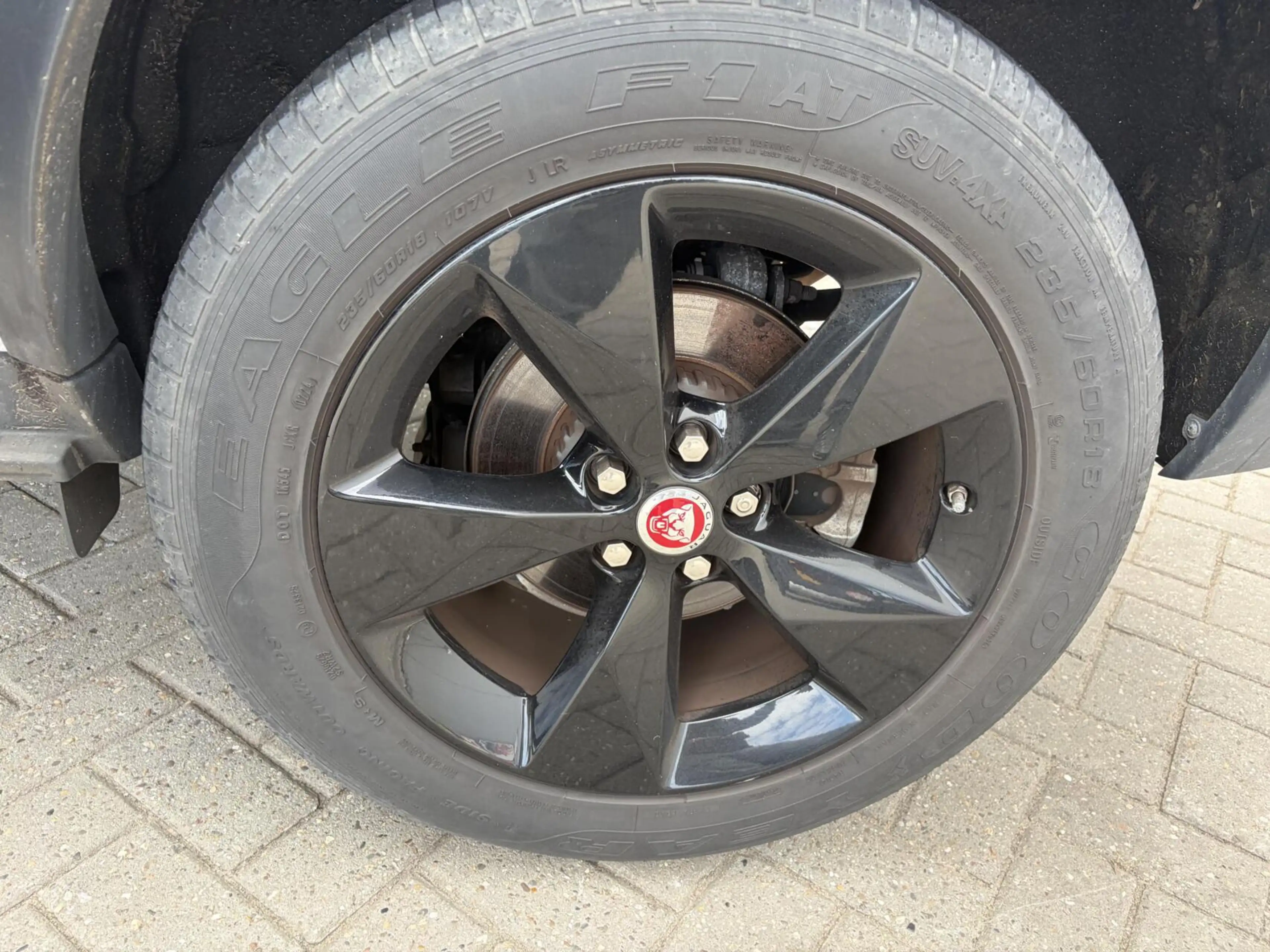 Jaguar E-Pace 1.5 P160 S Launch Edition Motor defect !! — photo 25