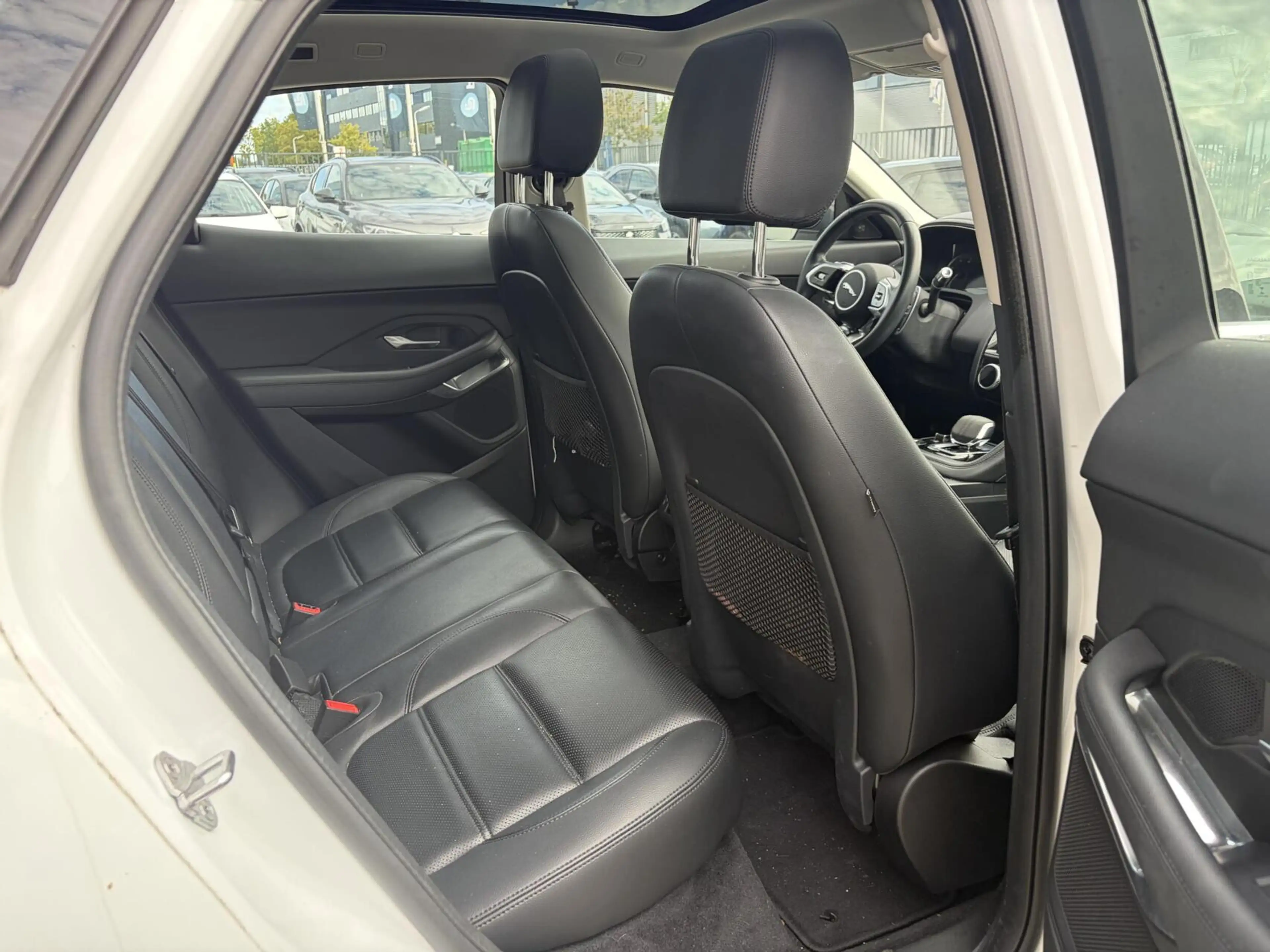 Jaguar E-Pace 1.5 P160 S Launch Edition Motor defect !! — photo 11