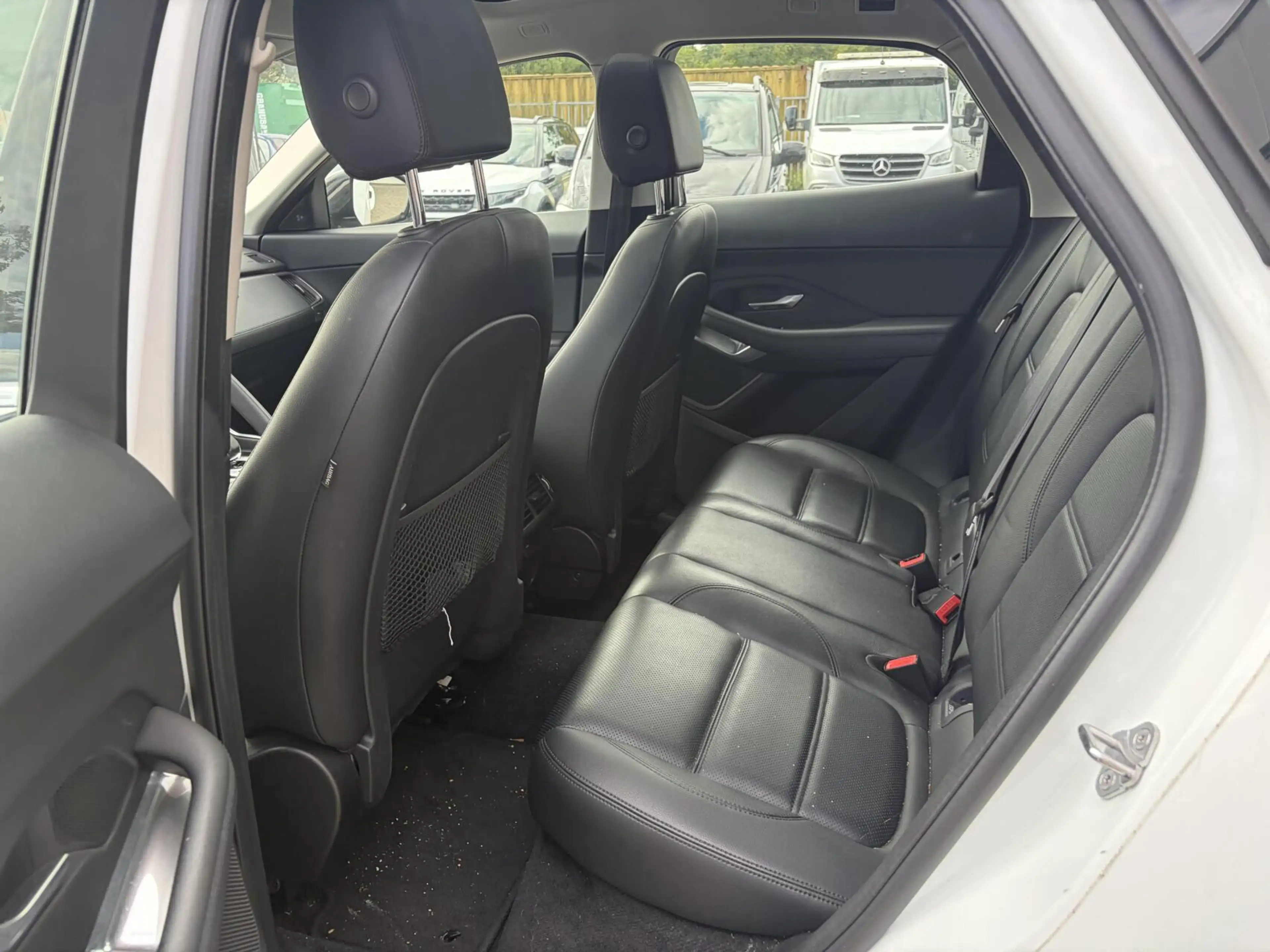 Jaguar E-Pace 1.5 P160 S Launch Edition Motor defect !! — photo 8