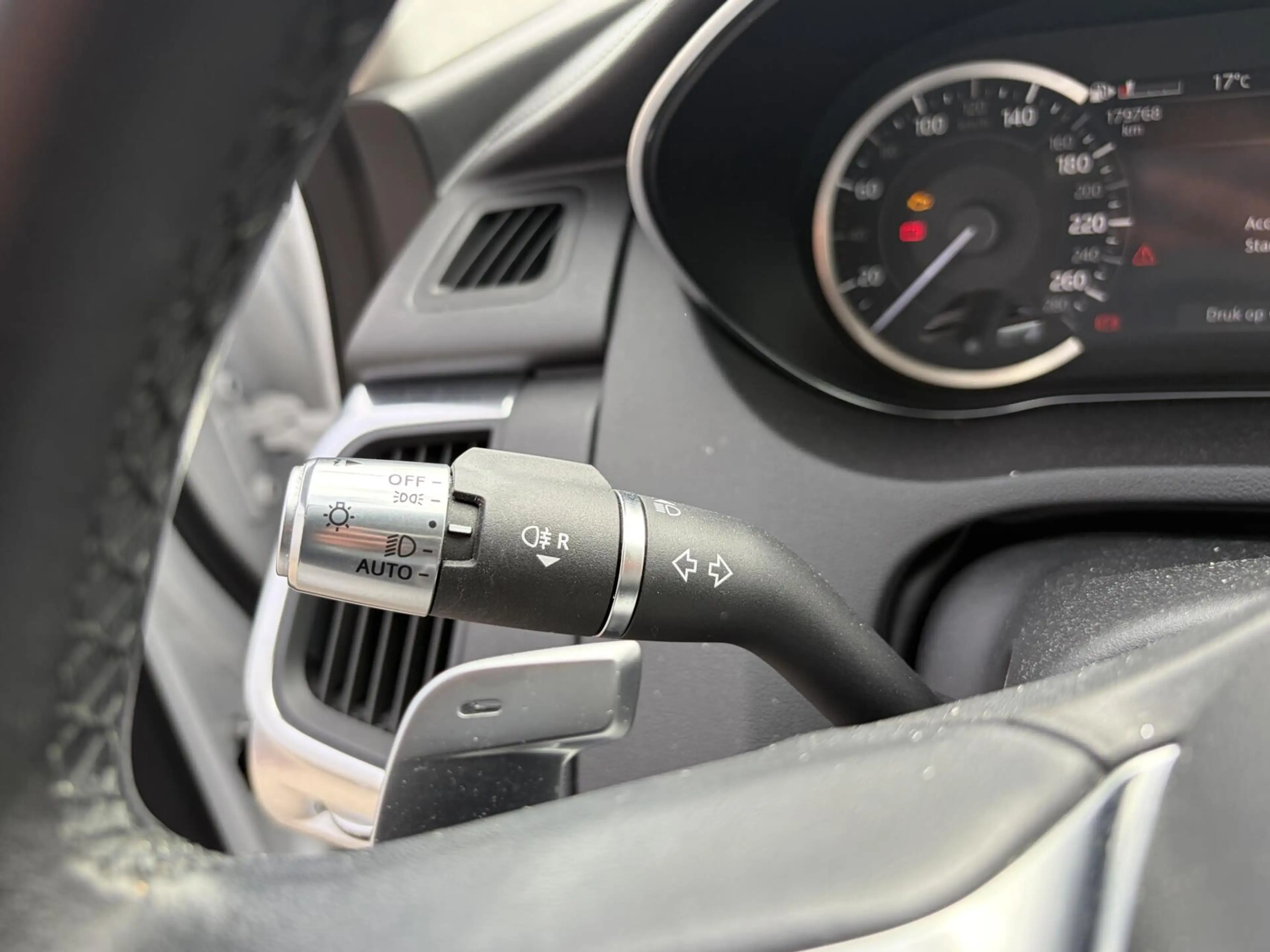 Jaguar E-Pace 1.5 P160 S Launch Edition Motor defect !! — photo 16