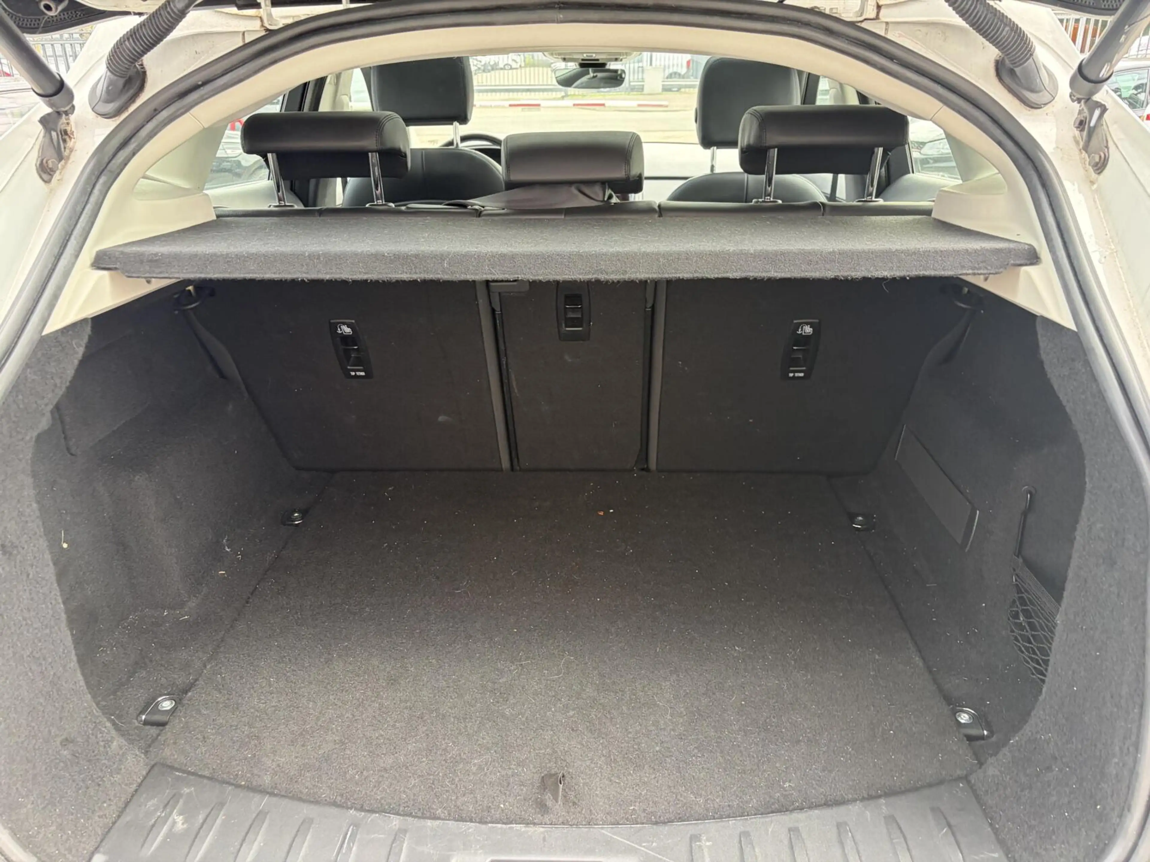 Jaguar E-Pace 1.5 P160 S Launch Edition Motor defect !! — photo 9