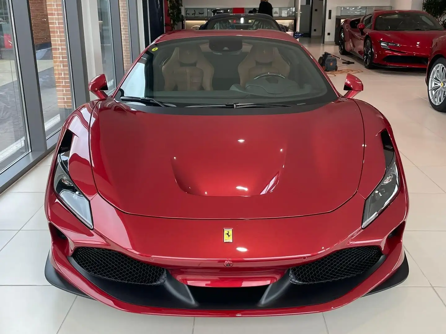 Ferrari F8 Spider Rood - 1