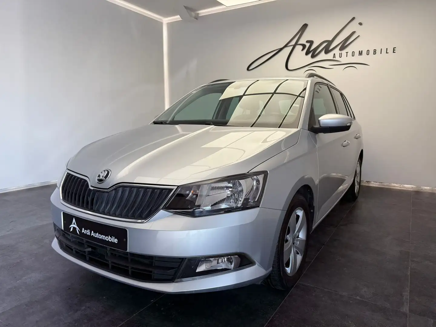 Skoda Fabia SW 1.2 TSI DSG *GARANTIE*AIRCO*BLUETOOTH*GPS* Argent - 1