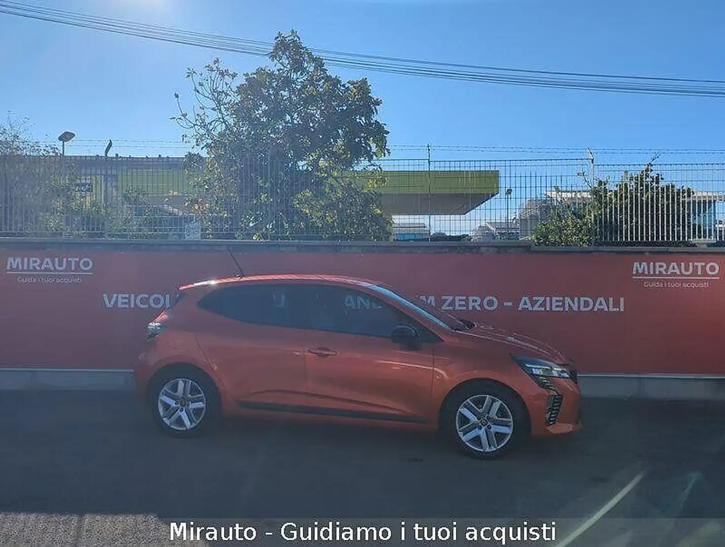 Renault Clio 5ª serie Clio TCe 100 CV GPL 5 porte Evolution Orange - 1