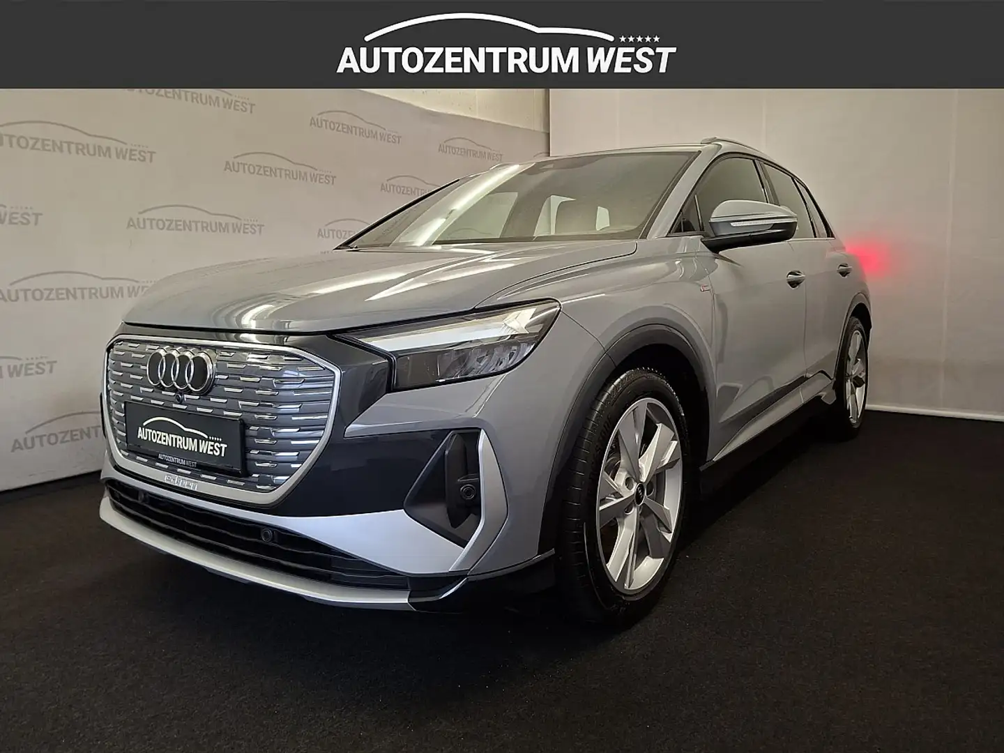Audi Q4 e-tron Q4 50 e-tron quattro *S line* 82KW...Matrix/Nav... Grau - 1