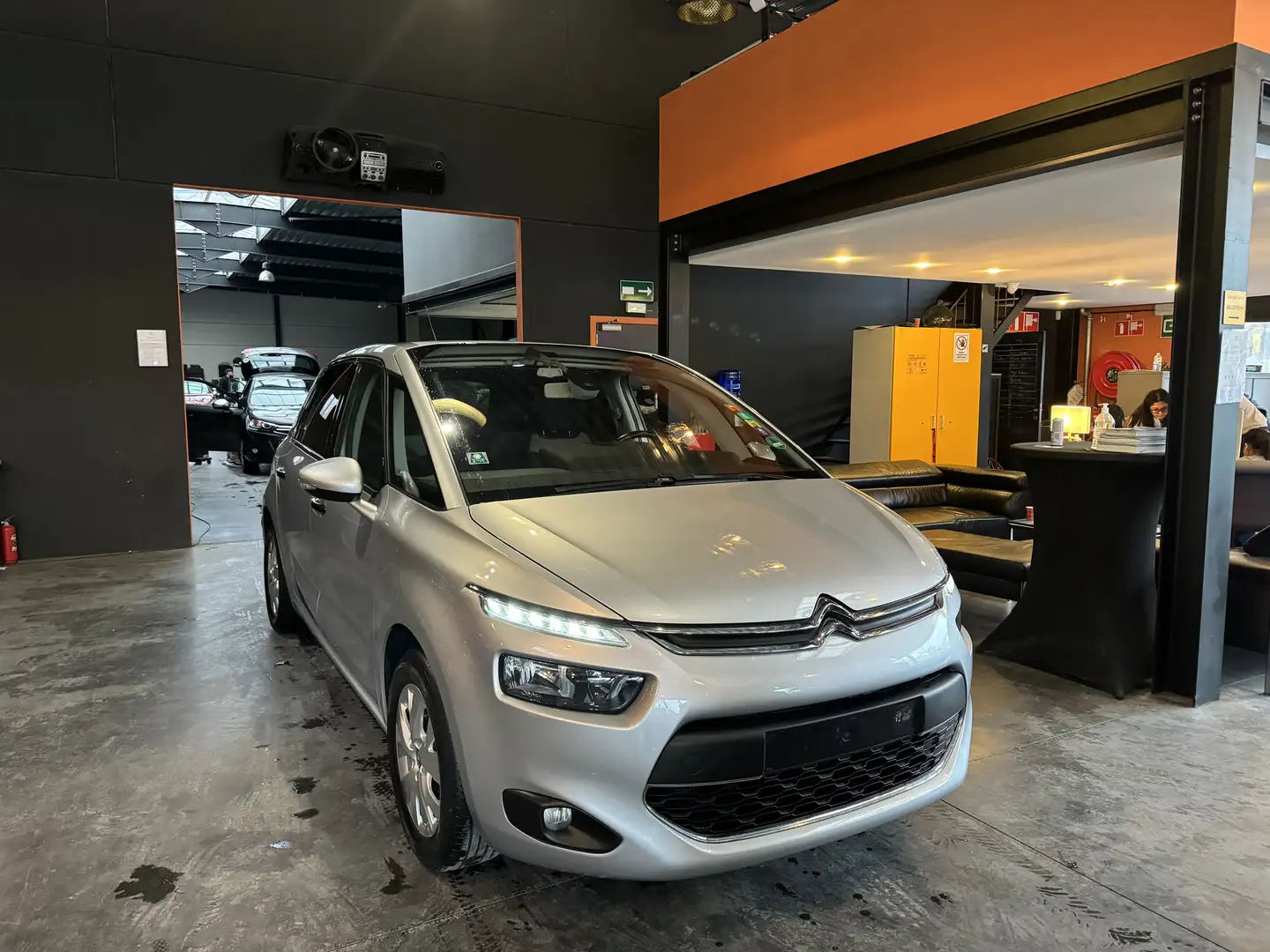 Citroen C4 Picasso 1.2 - A/C - MEDIA/TEL - NAVI - START&STOP -LIM/REG Gris - 1