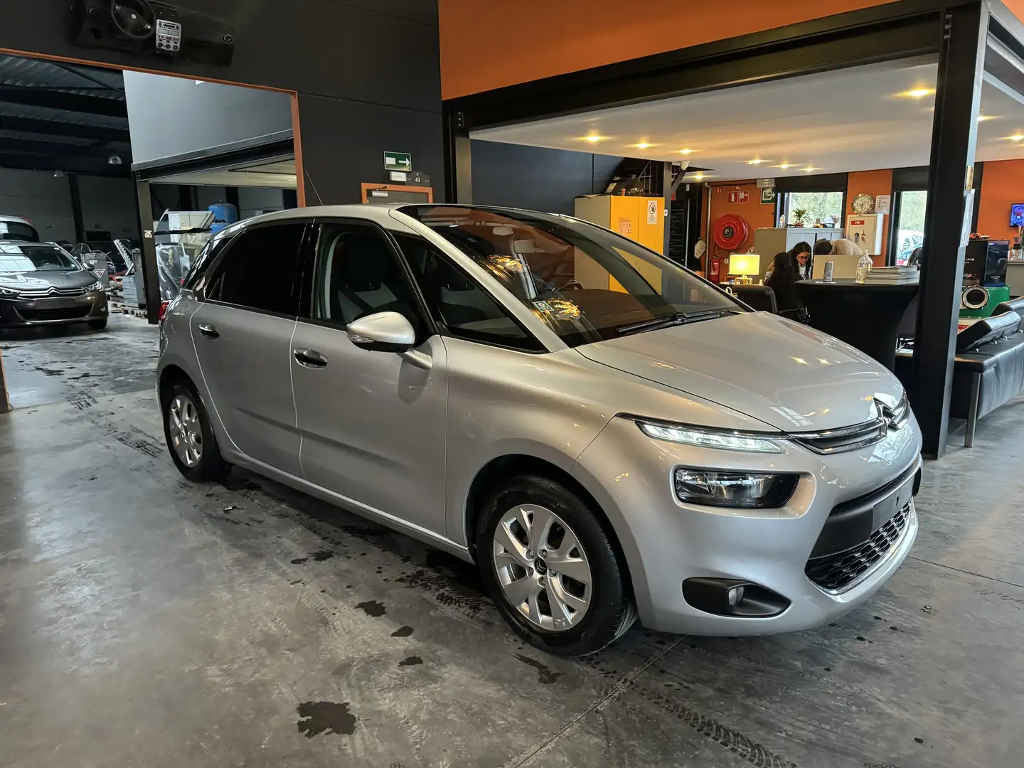 Citroen C4 Picasso 1.2 - A/C - MEDIA/TEL - NAVI - START&STOP -LIM/REG Gris - 2