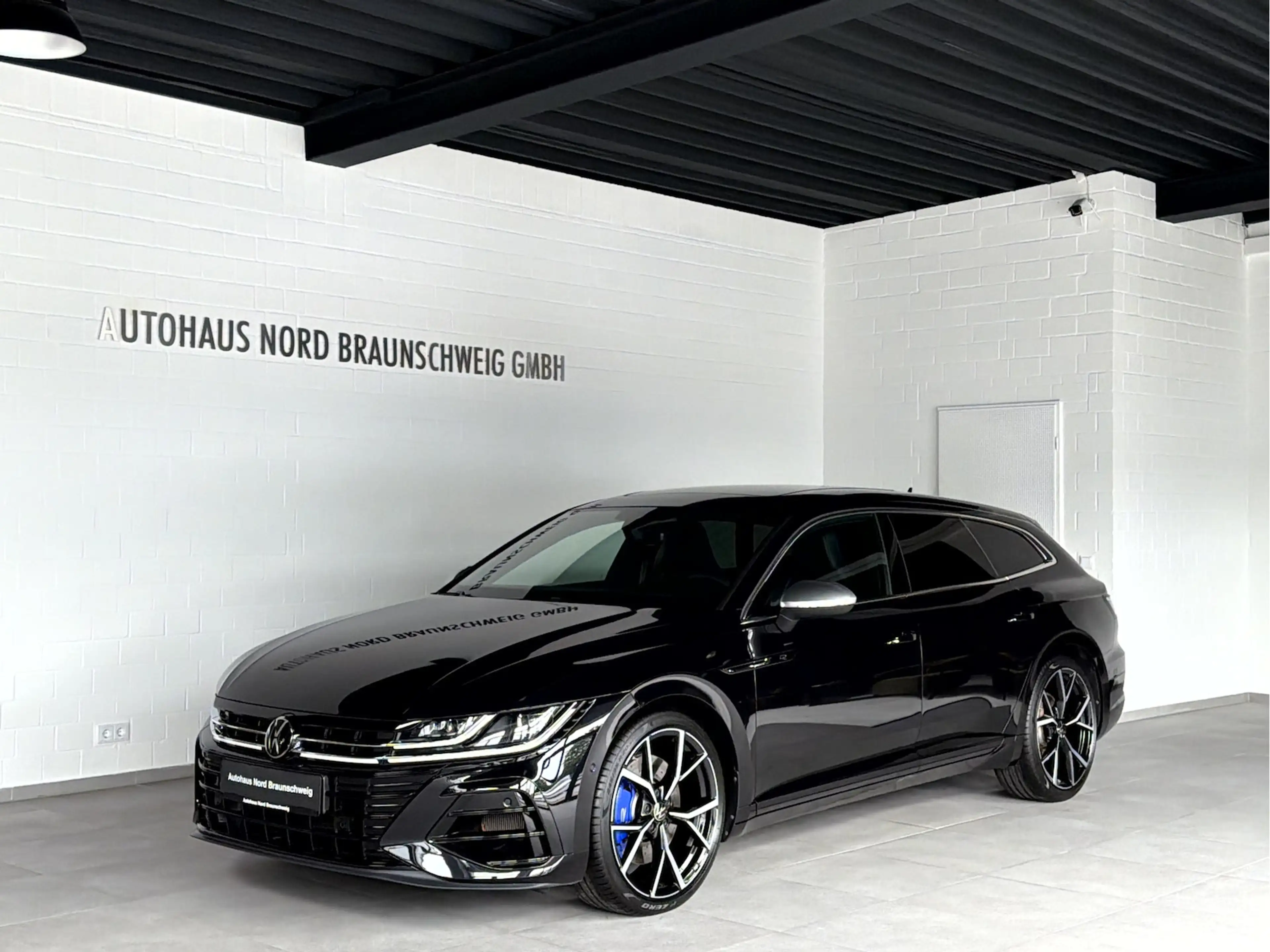 Volkswagen Arteon Shooting Brake R 2.0 TSI*IQ*Pano*AHK*H&K*