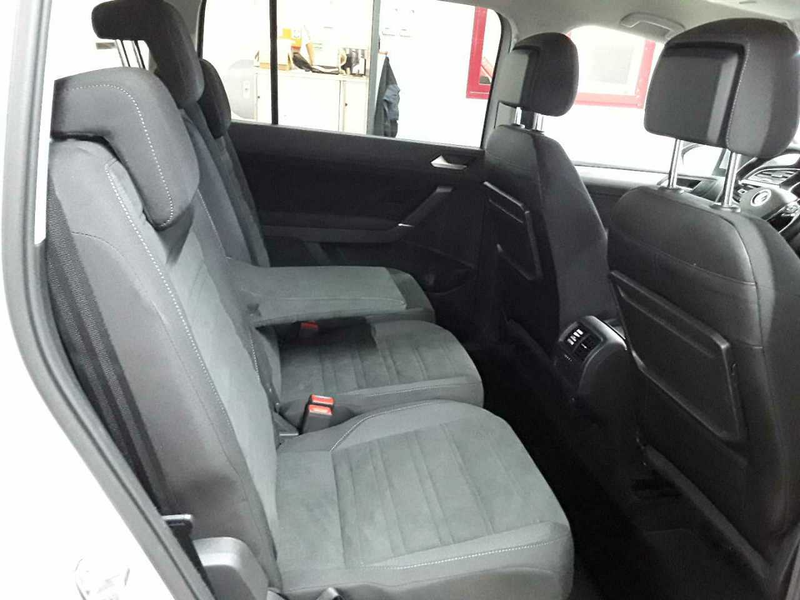Volkswagen Touran Touran 2.0 TDI Comfortline LED ACC — photo 14