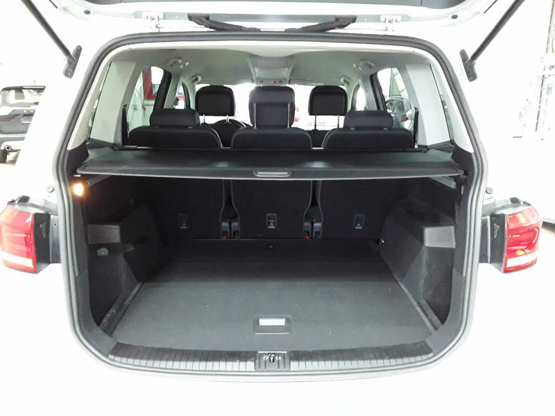 Volkswagen Touran Touran 2.0 TDI Comfortline LED ACC — photo 15