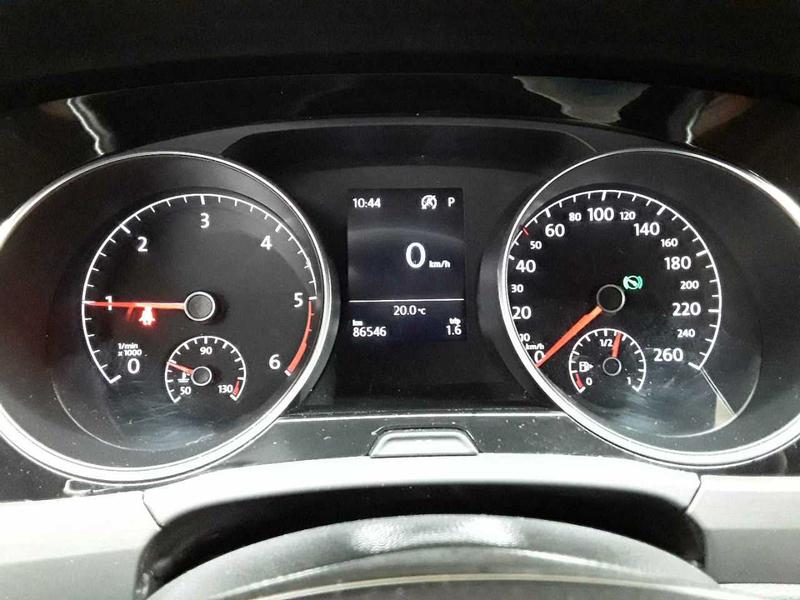 Volkswagen Touran Touran 2.0 TDI Comfortline LED ACC — photo 11