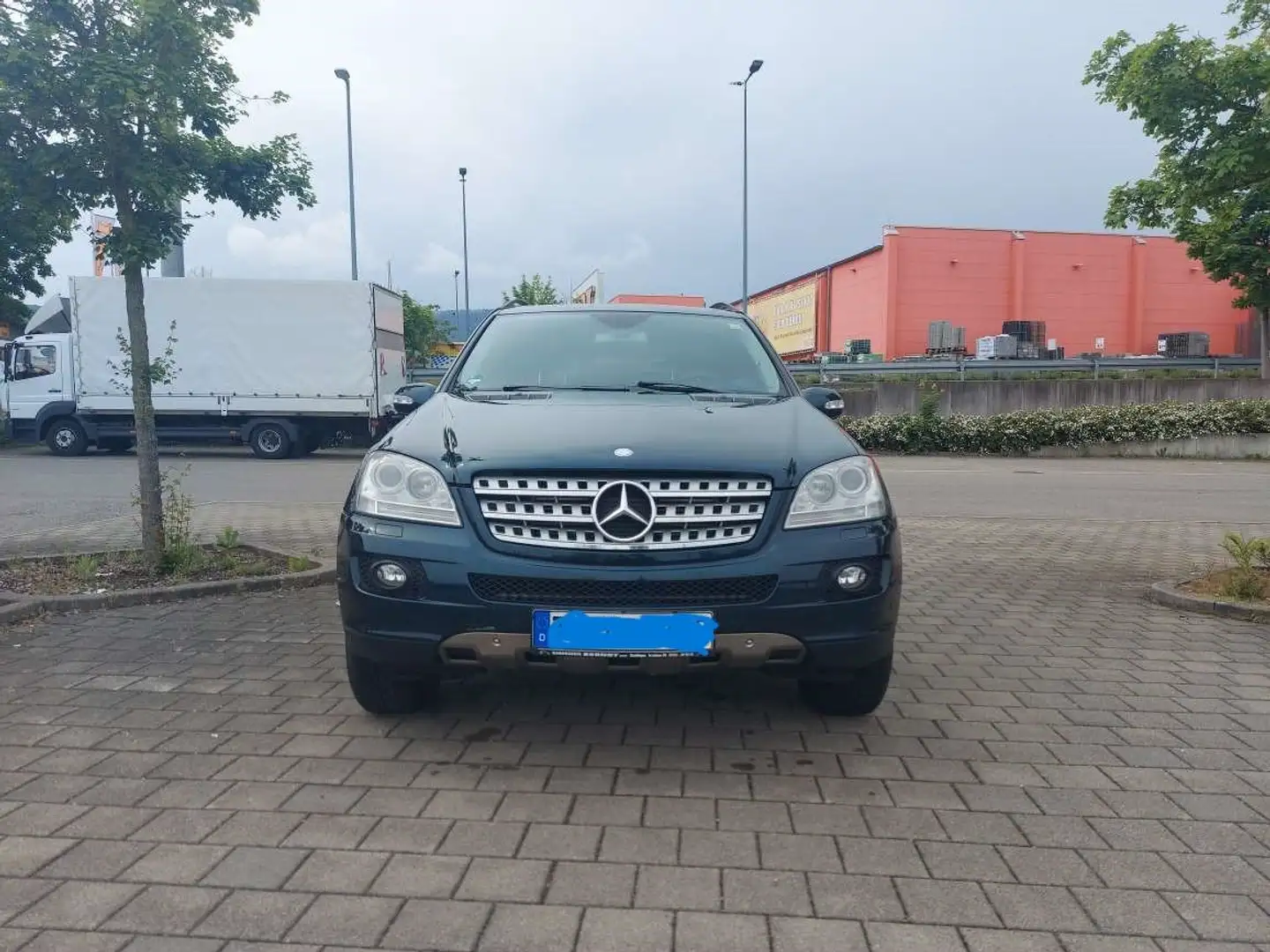 Mercedes-Benz ML 320 M-Klasse OffRoad Verde - 1