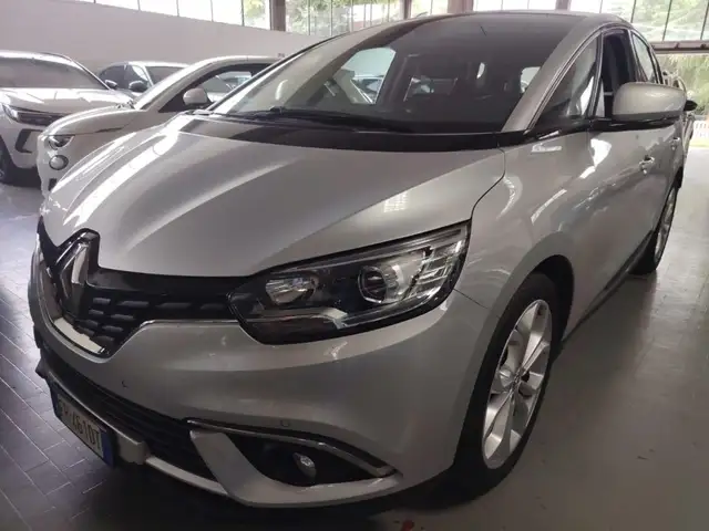 2018 Renault Scenic in Silver for sale