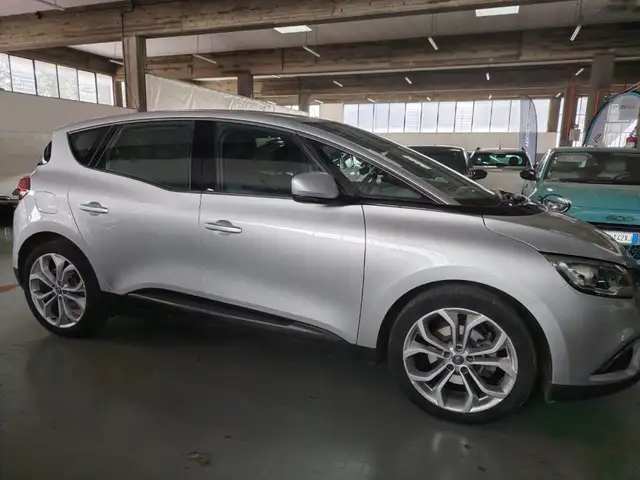 Renault Scenic view 7