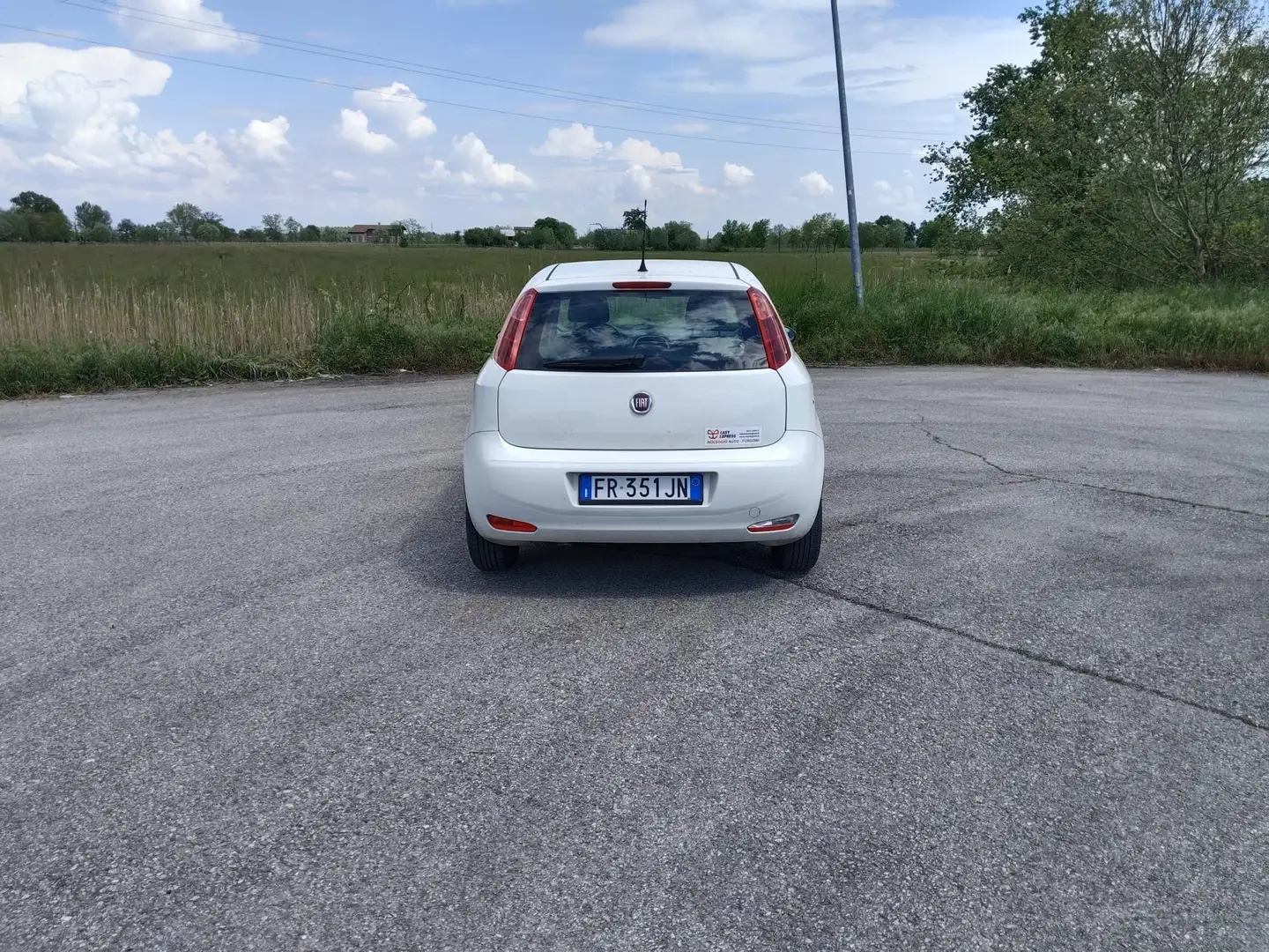 Fiat Punto 5p 1.3 mjt Street s Blanco - 2