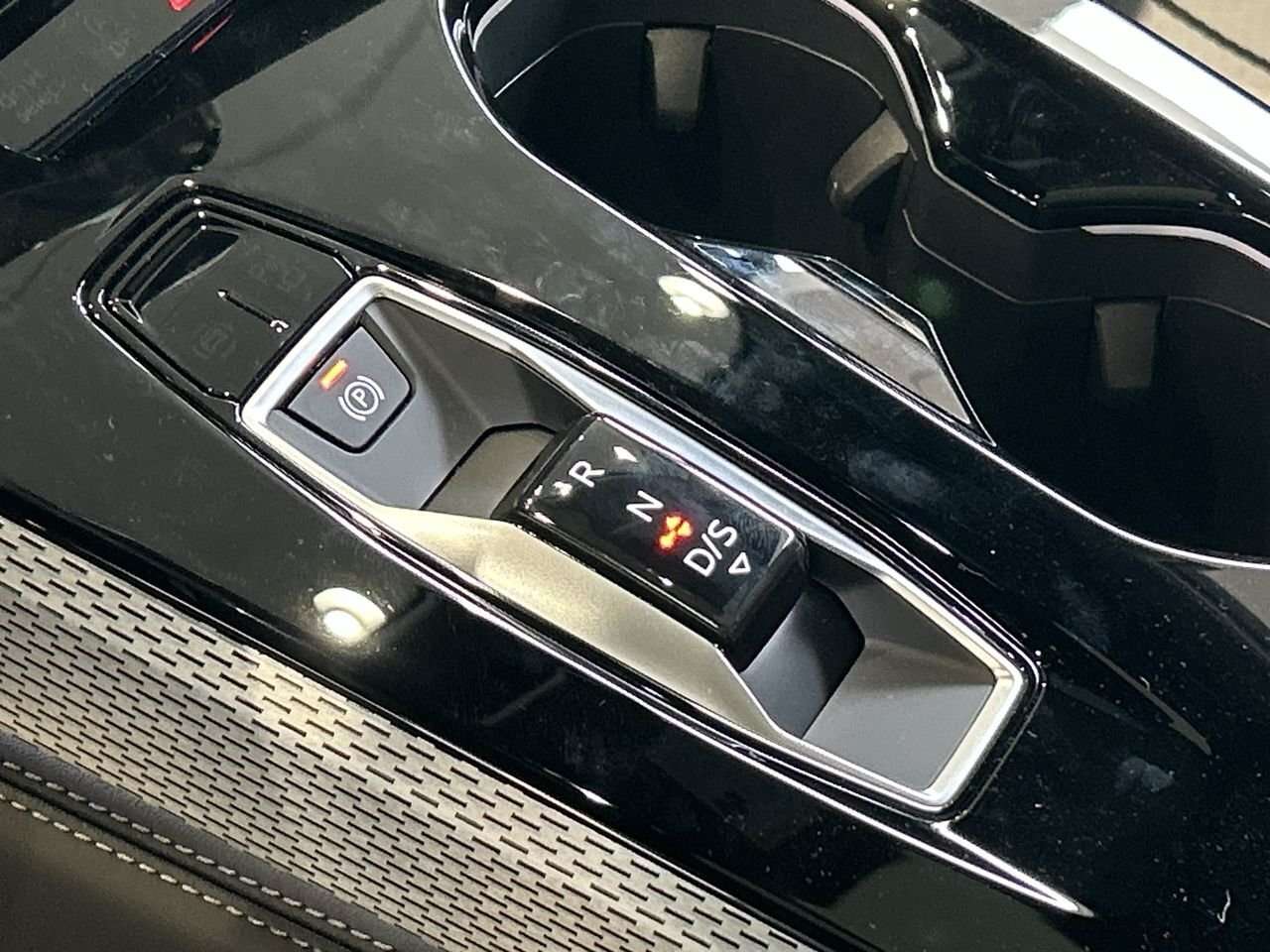 2025 Audi A5 TFSI PANORAMIC GLASS ROOF | COMFORT INTERIOR PACKA thumb 24