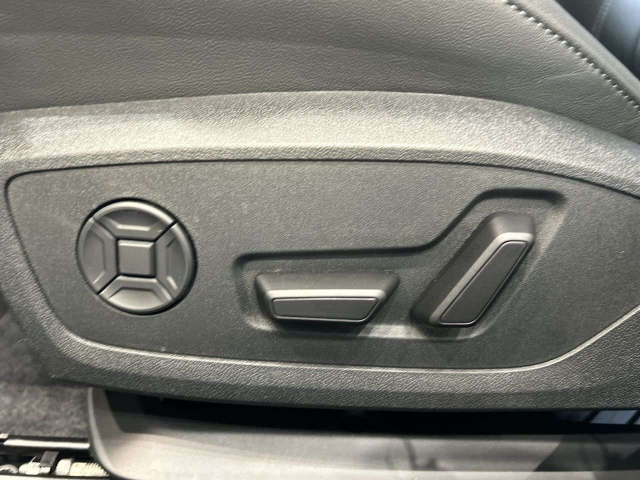 2025 Audi A5 TFSI PANORAMIC GLASS ROOF | COMFORT INTERIOR PACKA thumb 20