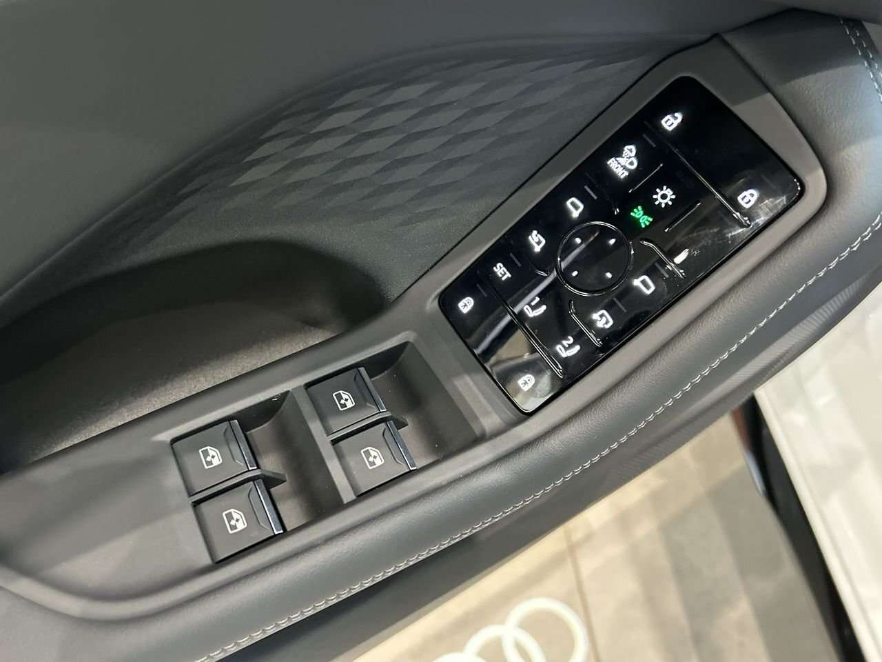 2025 Audi A5 TFSI PANORAMIC GLASS ROOF | COMFORT INTERIOR PACKA thumb 21