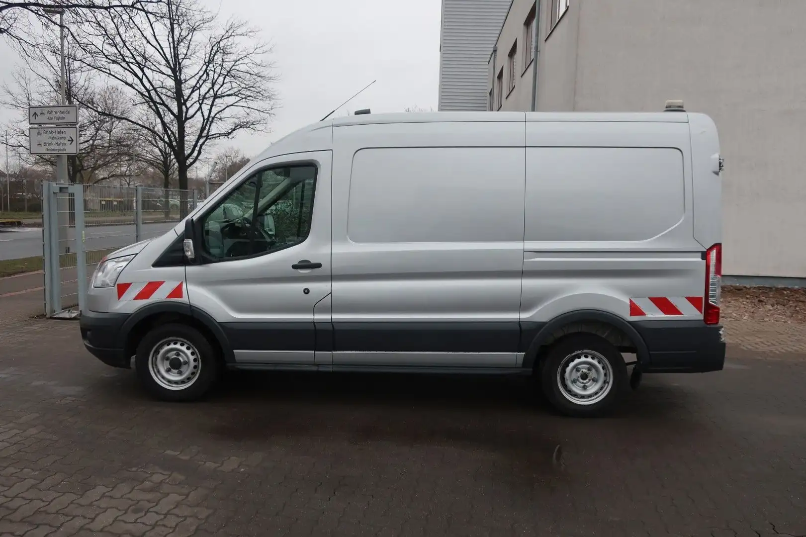Ford Transit Kasten 310 L2 / PDC / Werkstatt. Silber - 2