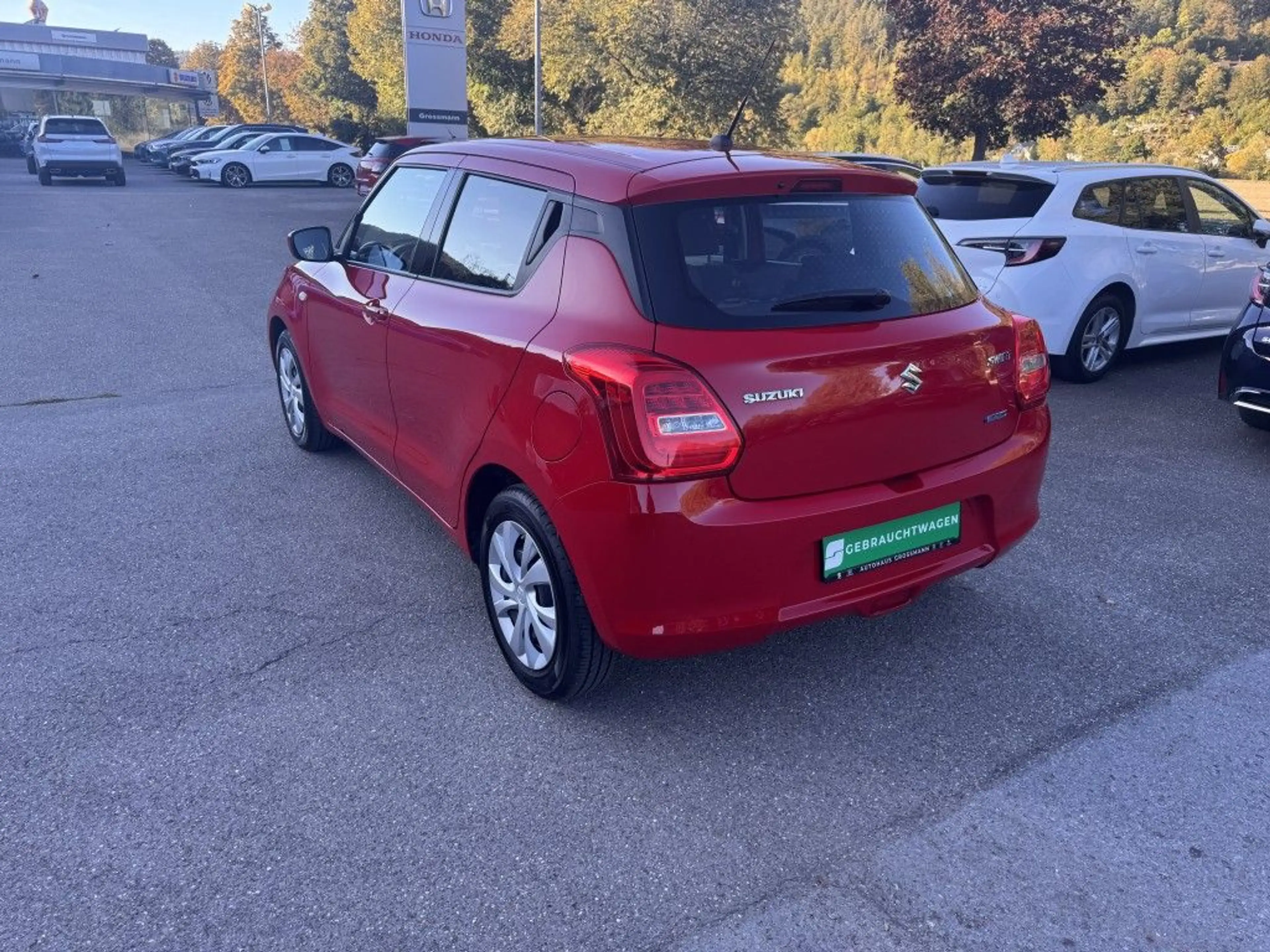 Suzuki Swift 1.2 Dualjet Hybrid Club — photo 4