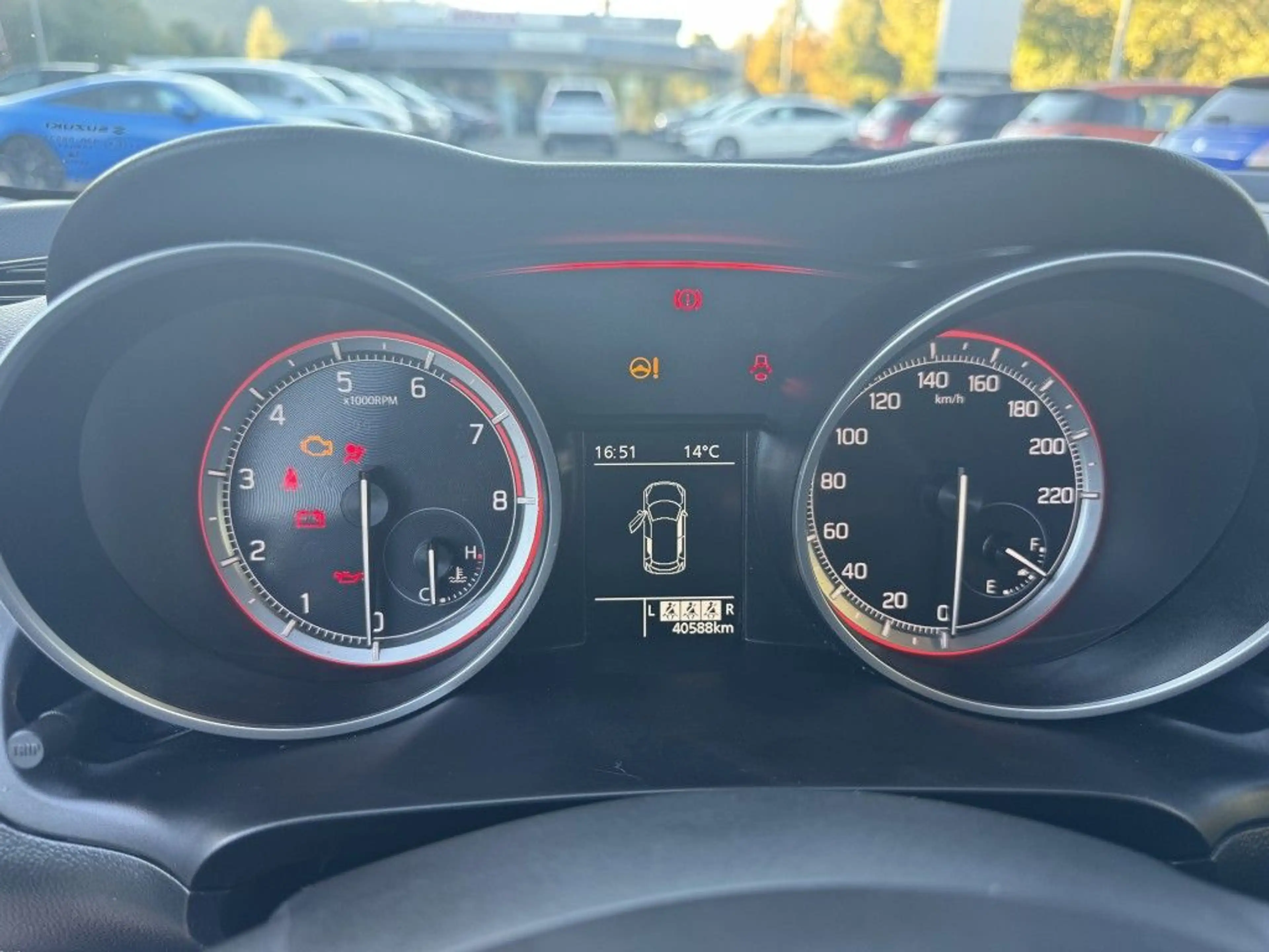 Suzuki Swift 1.2 Dualjet Hybrid Club — photo 10