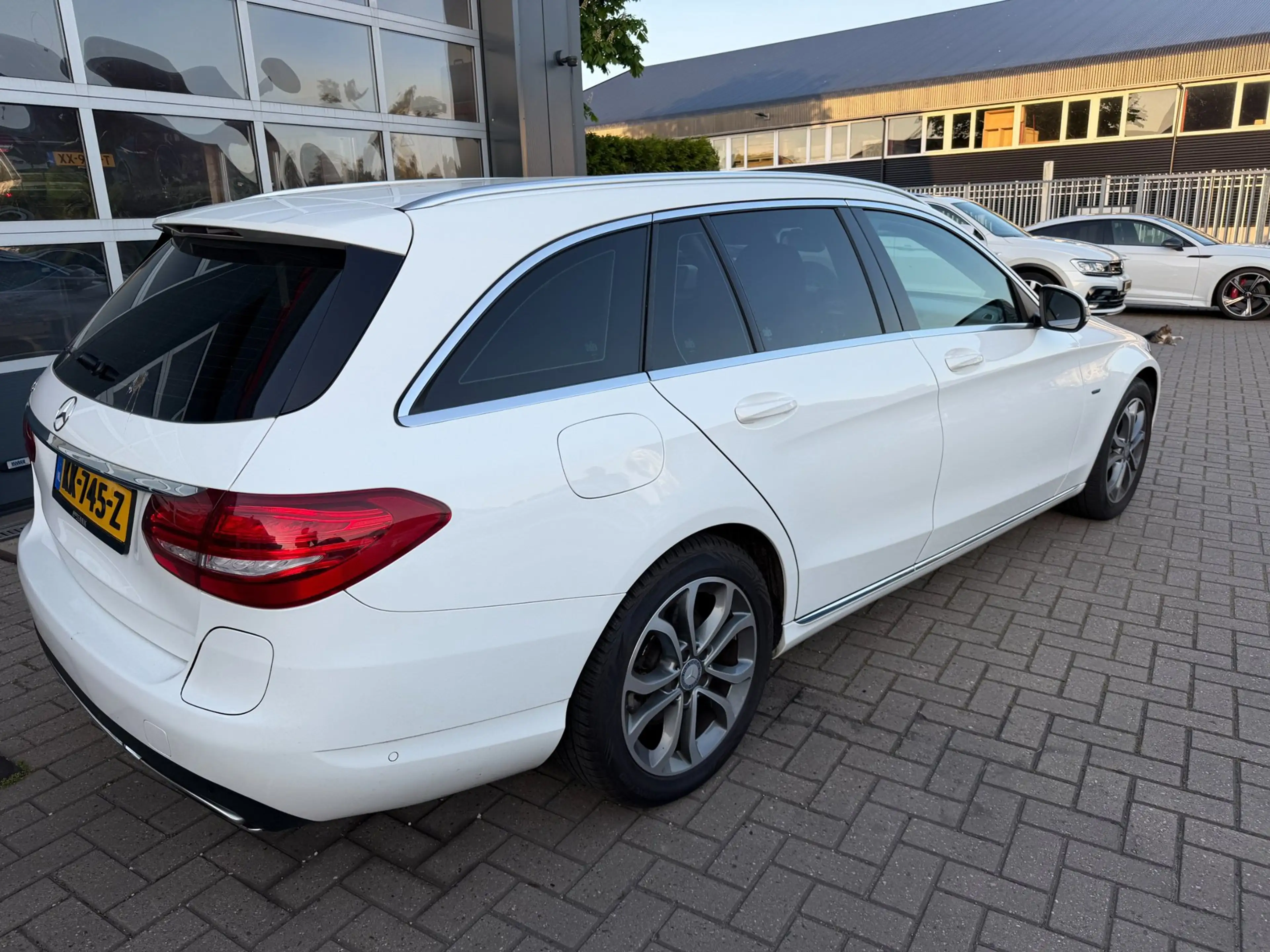 Mercedes-Benz C 350 Estate e Lease Edition / Luchtvering / Led / Deale — photo 6