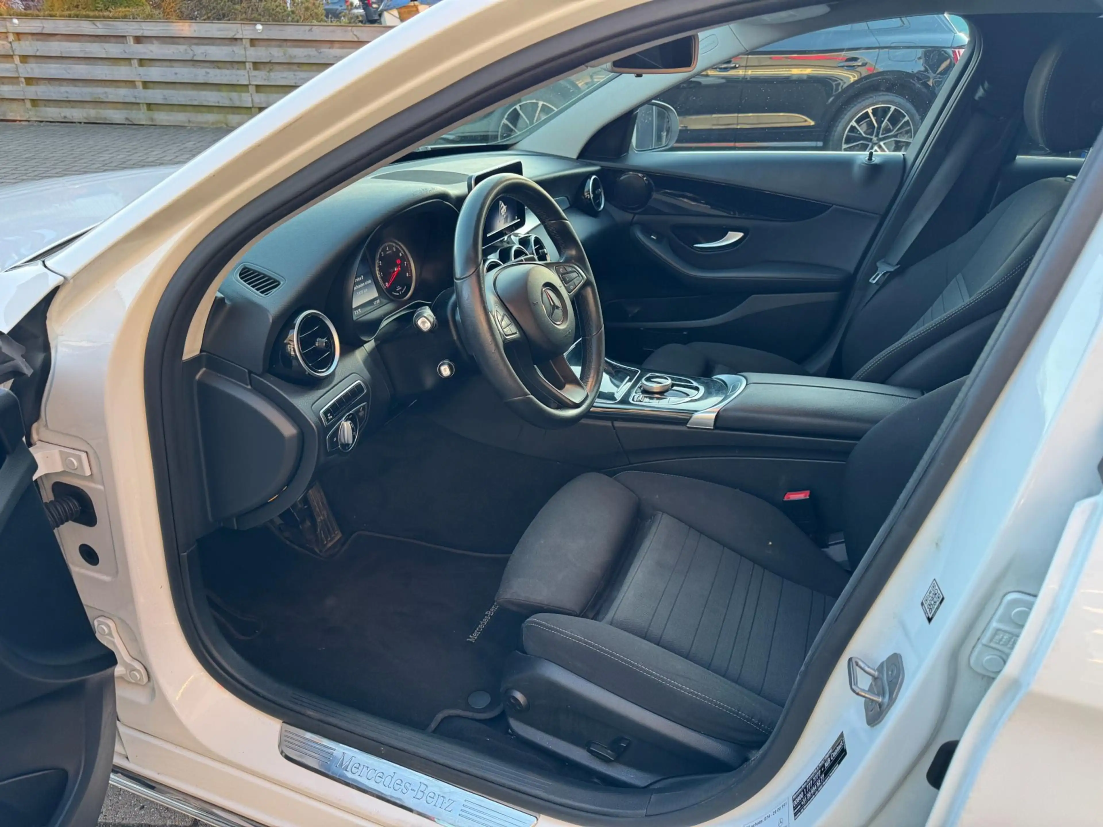 Mercedes-Benz C 350 Estate e Lease Edition / Luchtvering / Led / Deale — photo 14