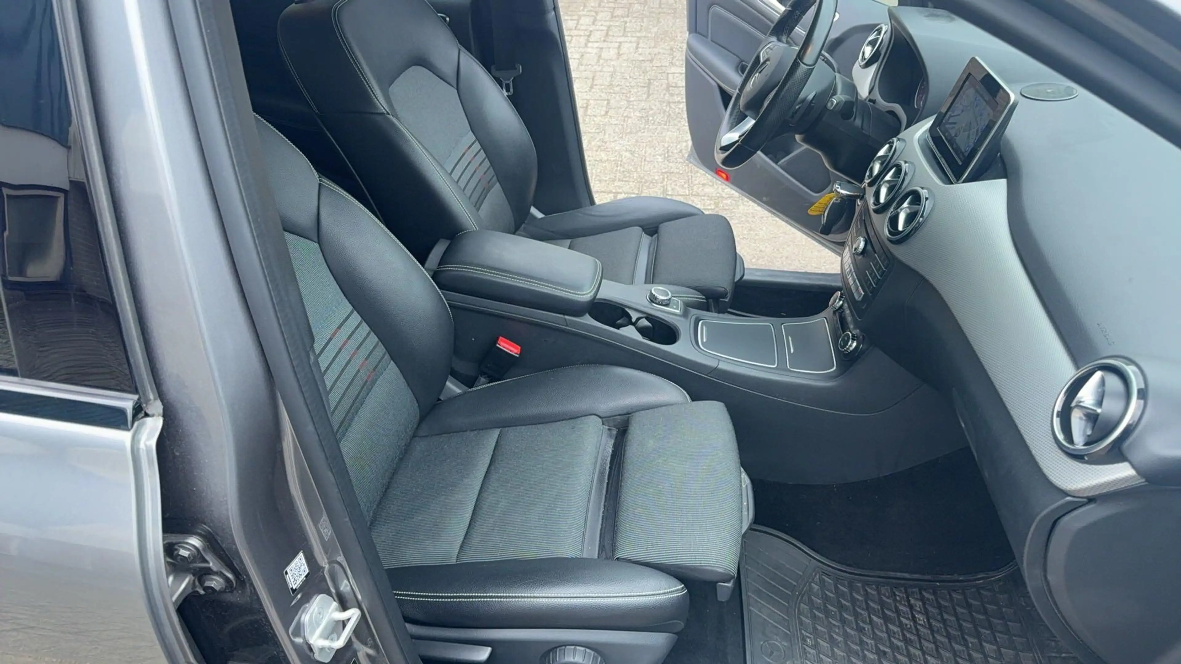 Mercedes-Benz B 180 Prestige Automaat|Sportstoelen|Trekhaak. — photo 13