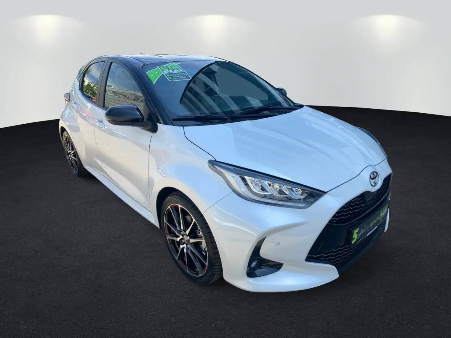 Toyota Yaris 1.5 GR Sport Navi HeadUp Kamera JBL Black - 2