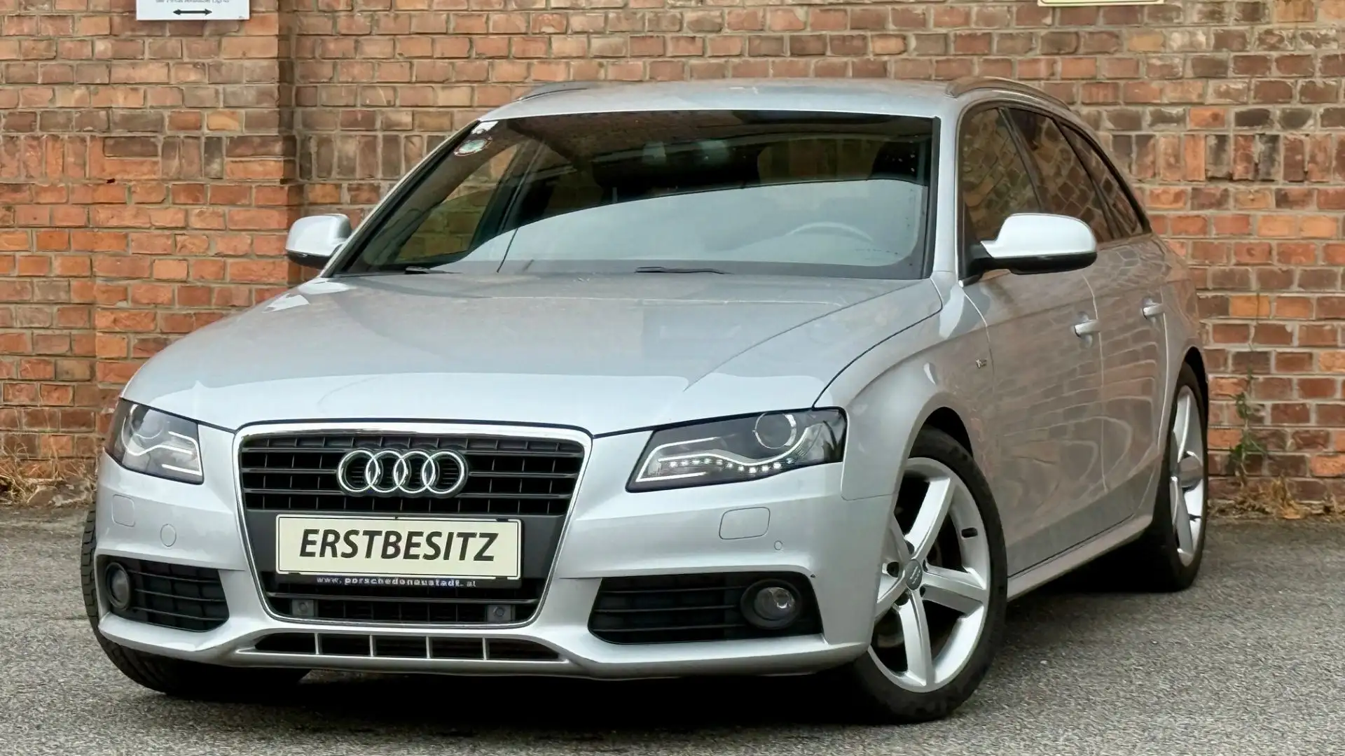 Audi A4 Avant 2,0 TDI *S-Line +1.Besitz Servicegepflegt b Silber - 1