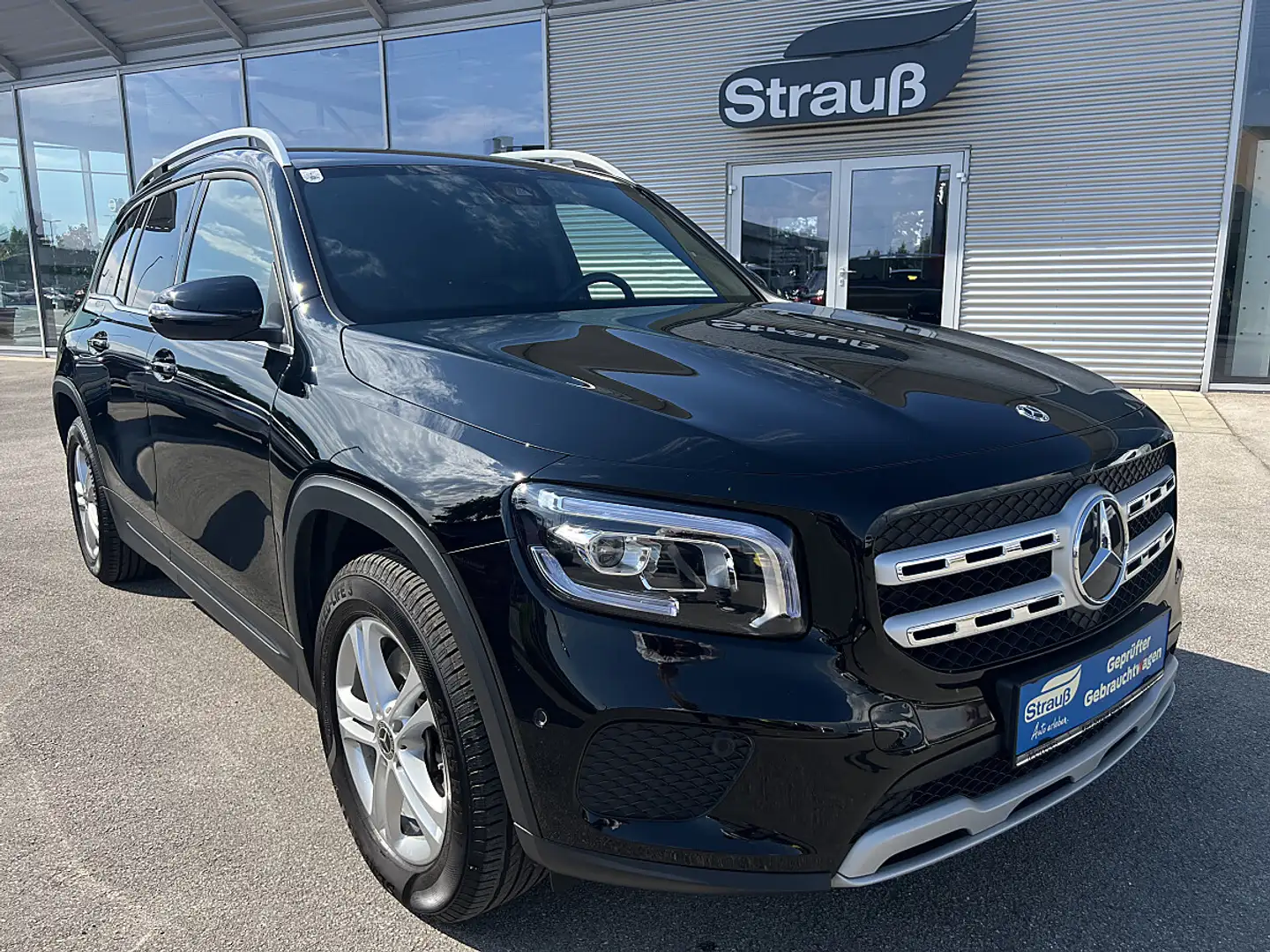 Mercedes-Benz GLB 200 d 4matic Aut. Schwarz - 1
