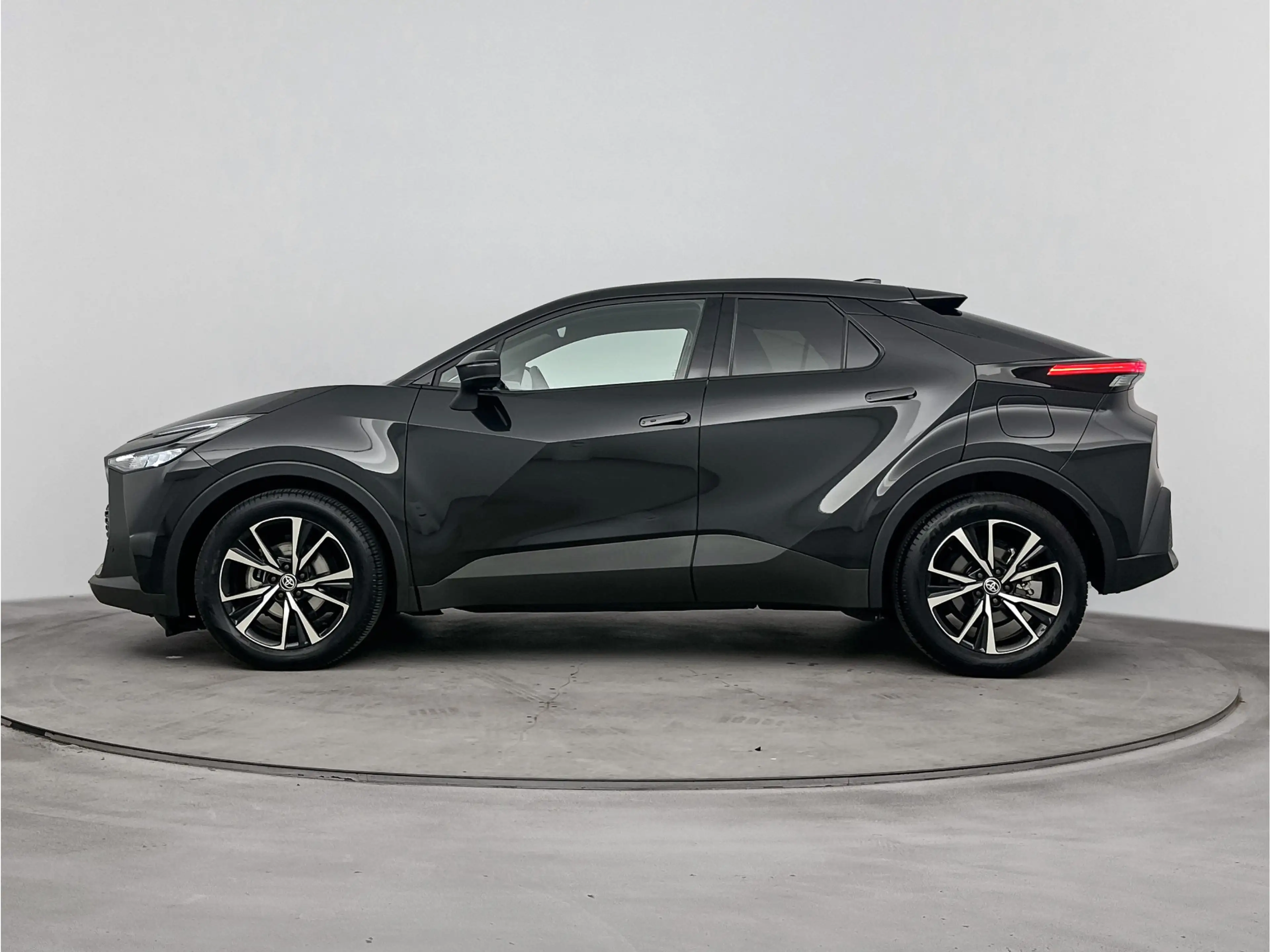 Toyota C-HR 1.8 Hybrid 140 Dynamic | Dealer Onderhouden | Dode — photo 3