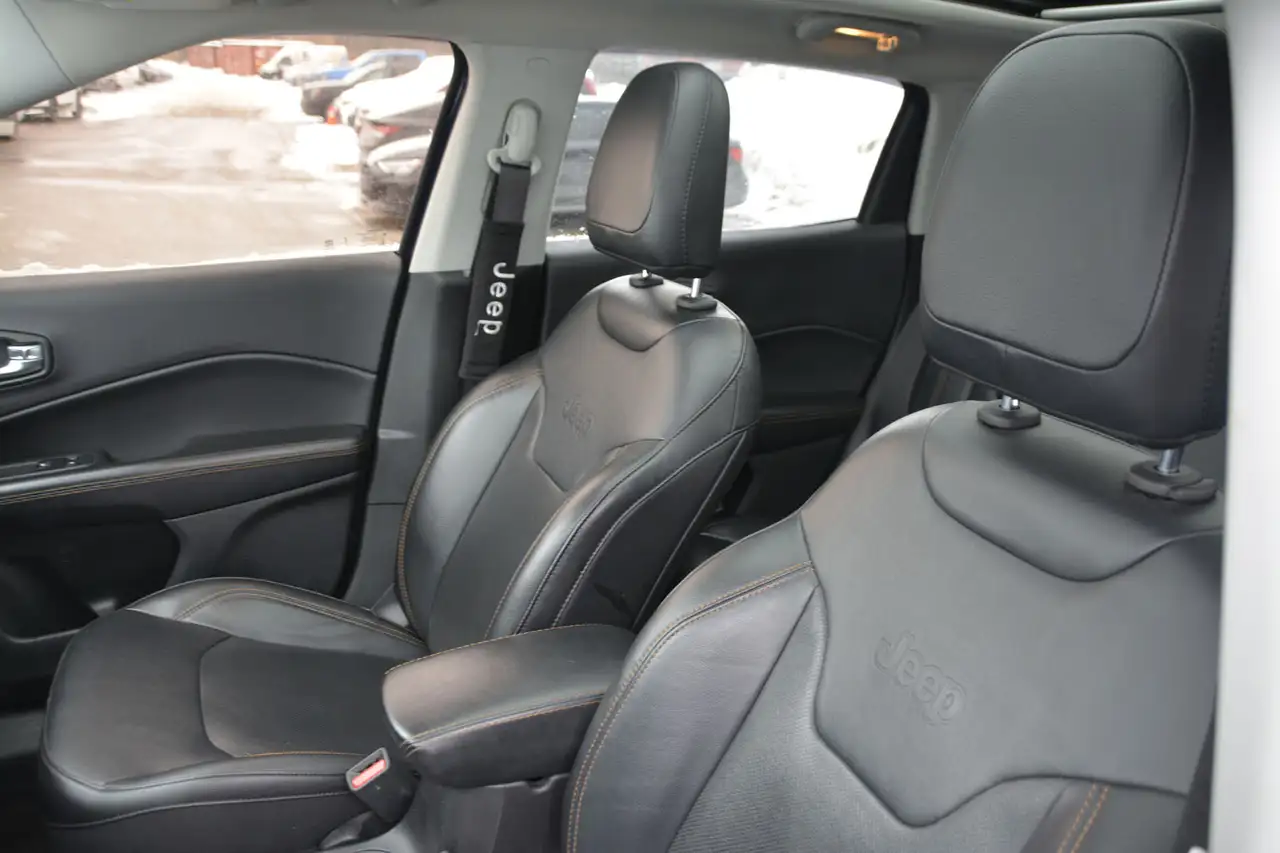 Jeep Compass снимка Jeep Compass
