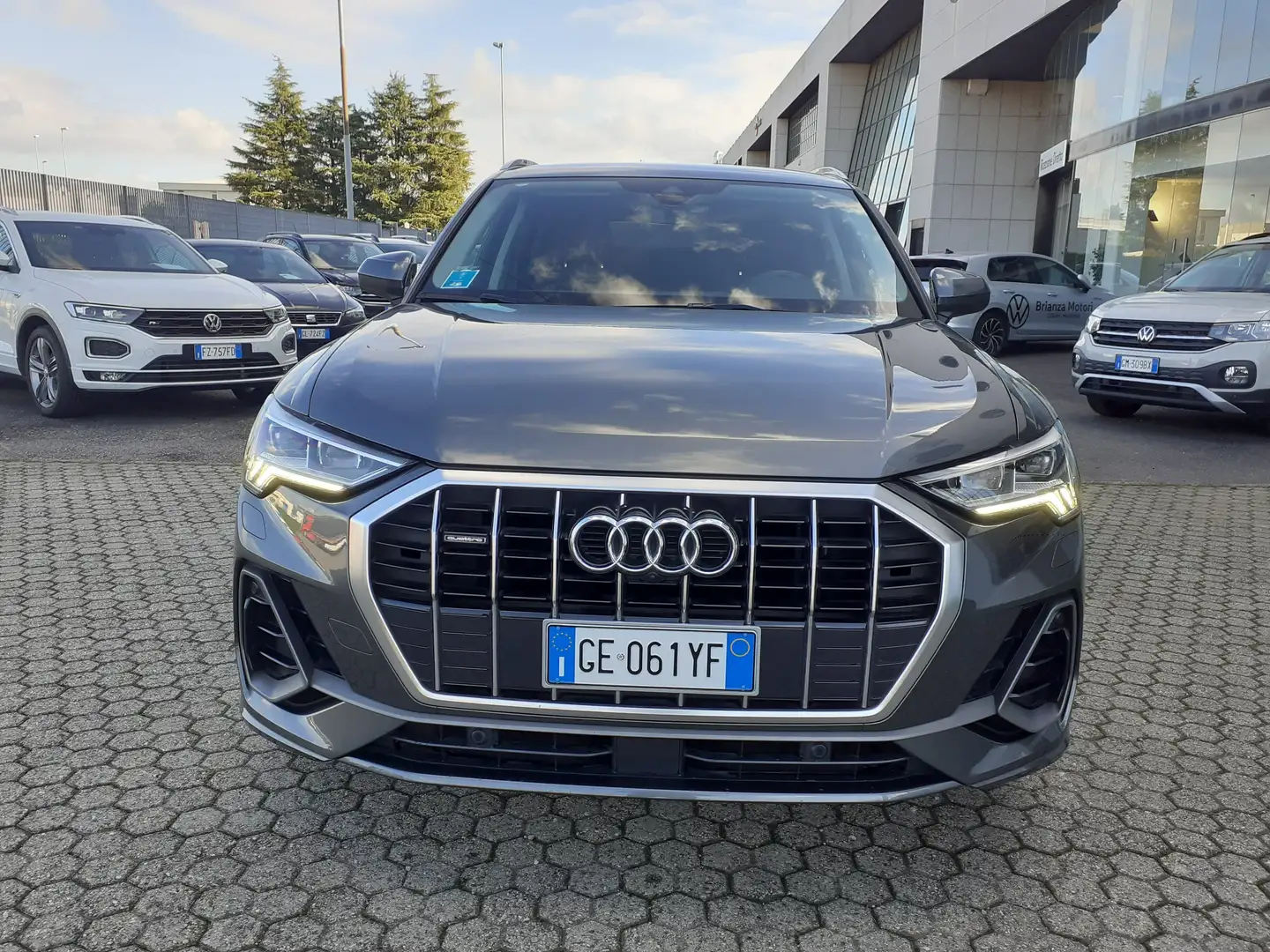Audi Q3 45 2.0 tfsi S line ed. Quattro 245cv s-tronic Grigio - 2