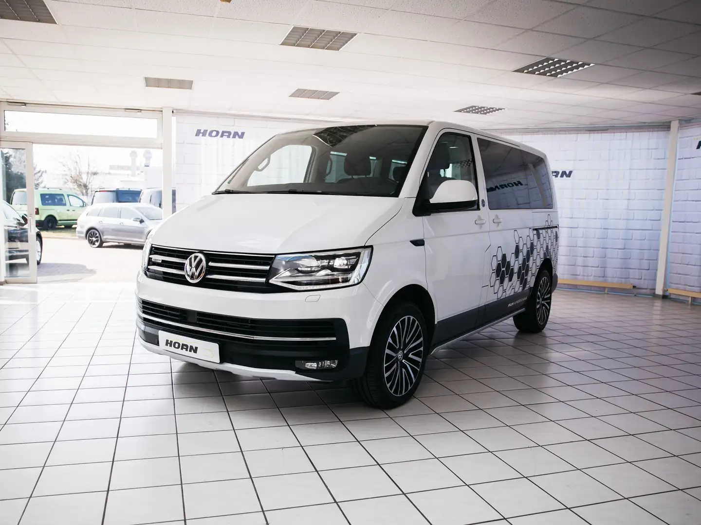 Volkswagen T6 Multivan T6 Multivan PanAmericana, LED, Navi, Kamera,Allrad Bianco - 1