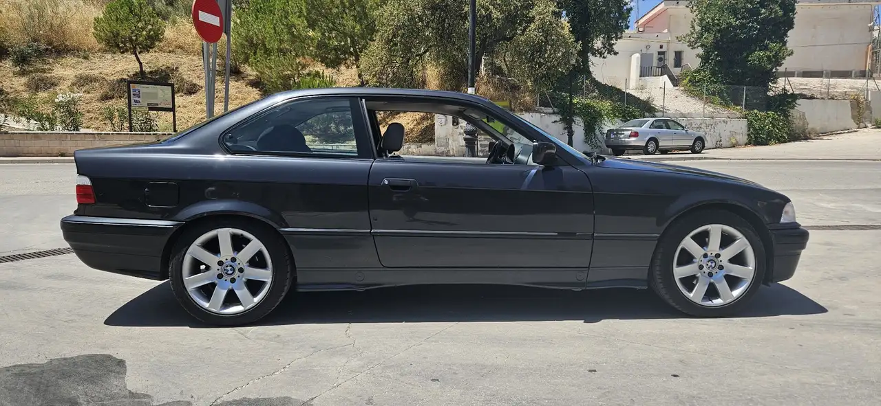 BMW 325i, foto 7