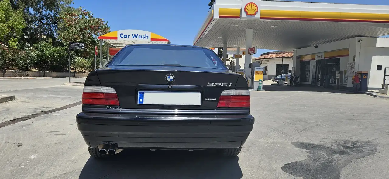 BMW 325i, foto 5