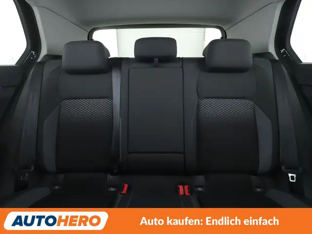 Volkswagen Golf view 15
